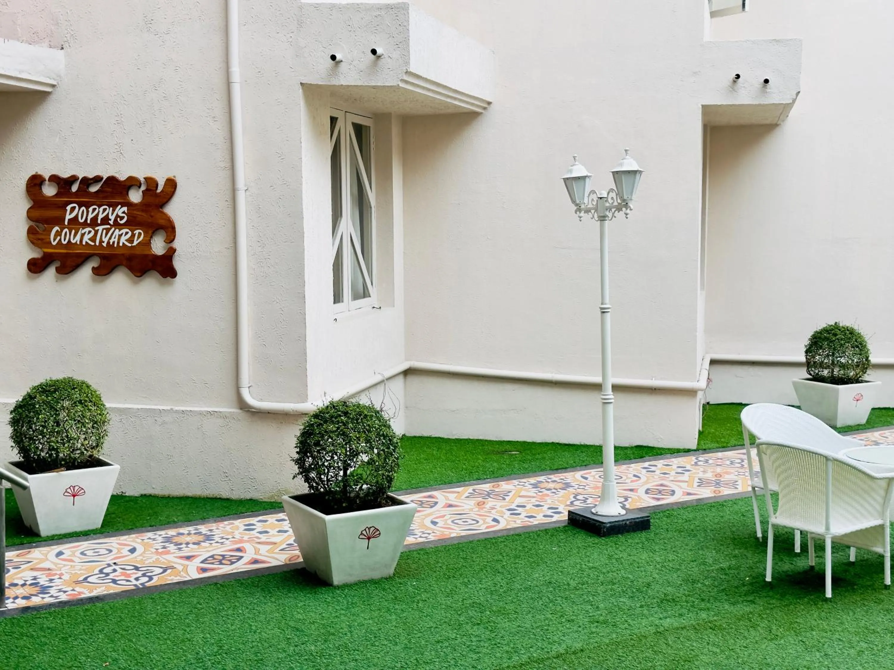 Garden in Poppys Pleasant Stay