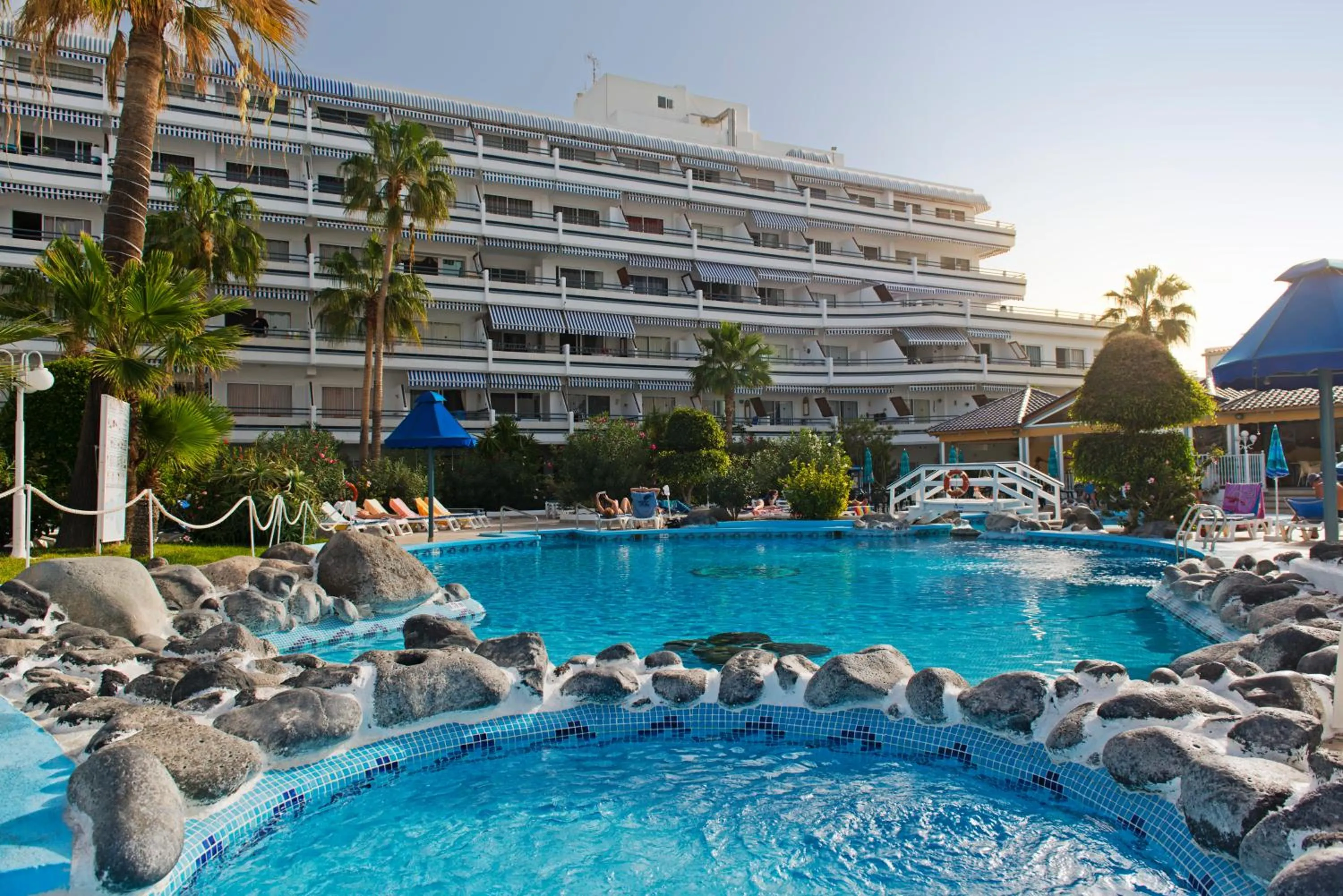 Pool view in Apartamentos Garden Atlantis en Club Atlantis