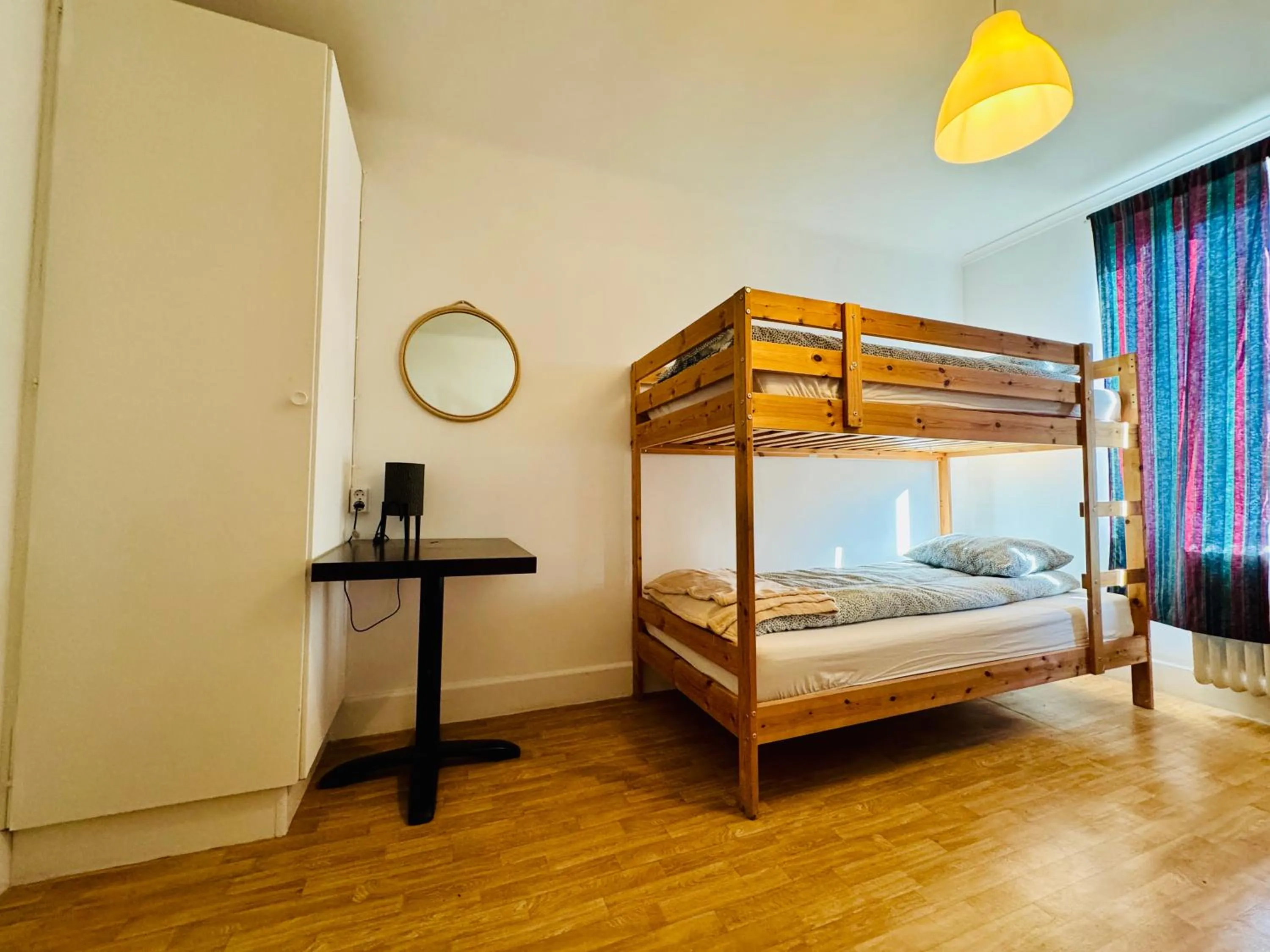 Bed in Hässlebogården Turist & Konferens