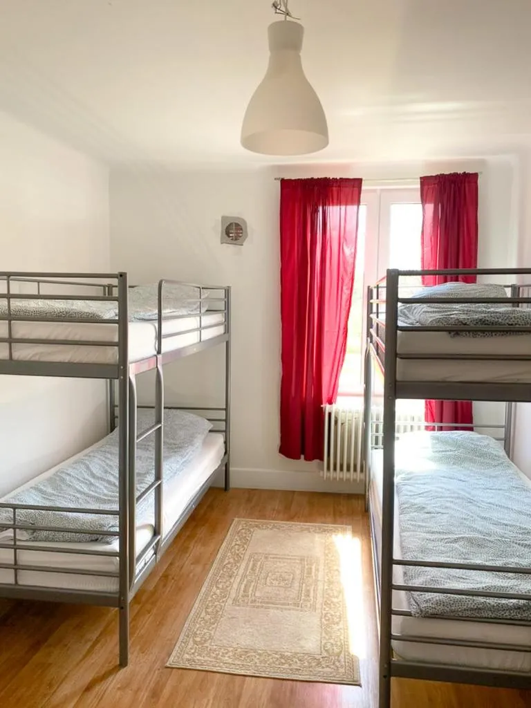 Bed in Hässlebogården Turist & Konferens