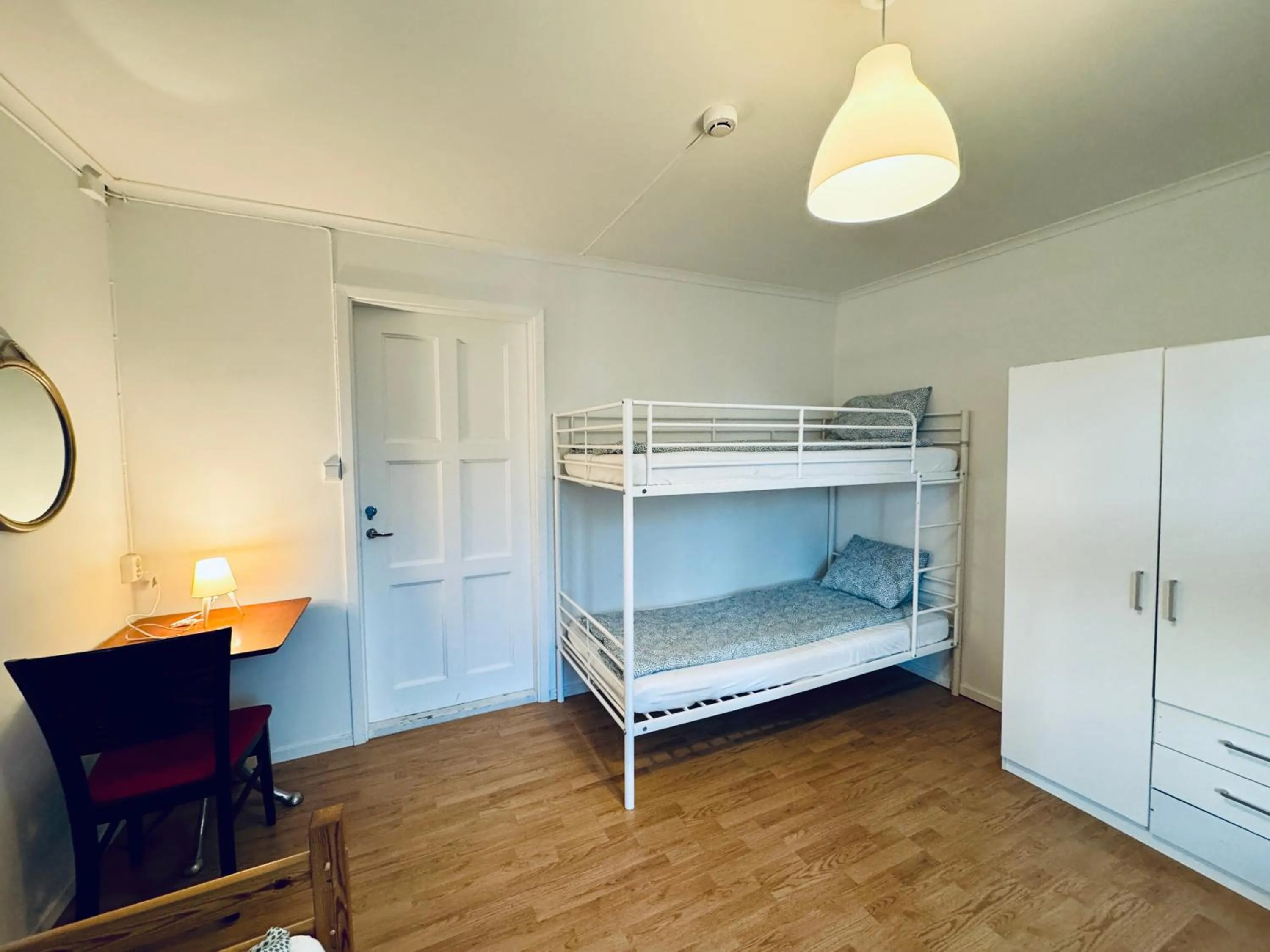 Bed in Hässlebogården Turist & Konferens