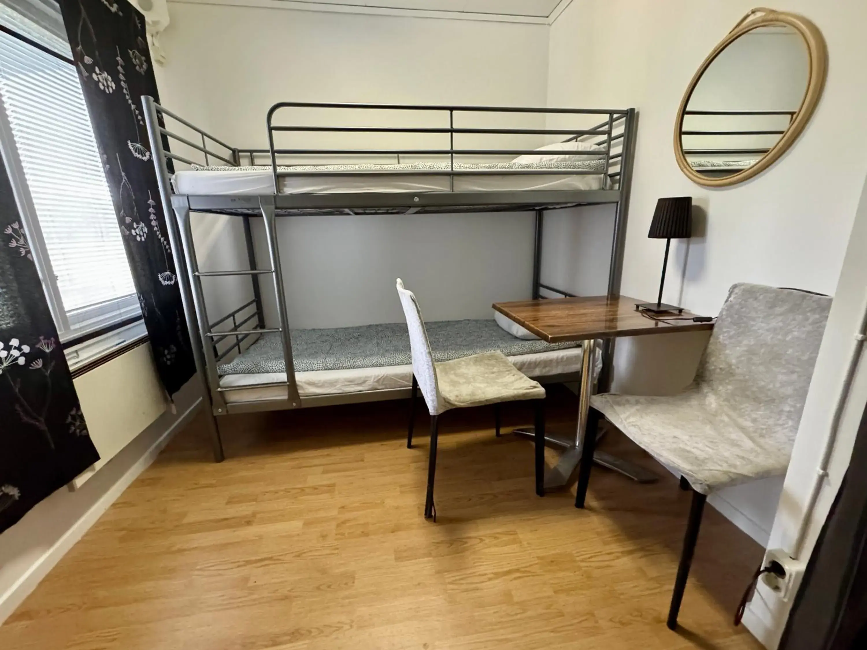 Large Double Room in Hässlebogården Turist & Konferens Large Double Room in Hässlebogården Turist & Konferens