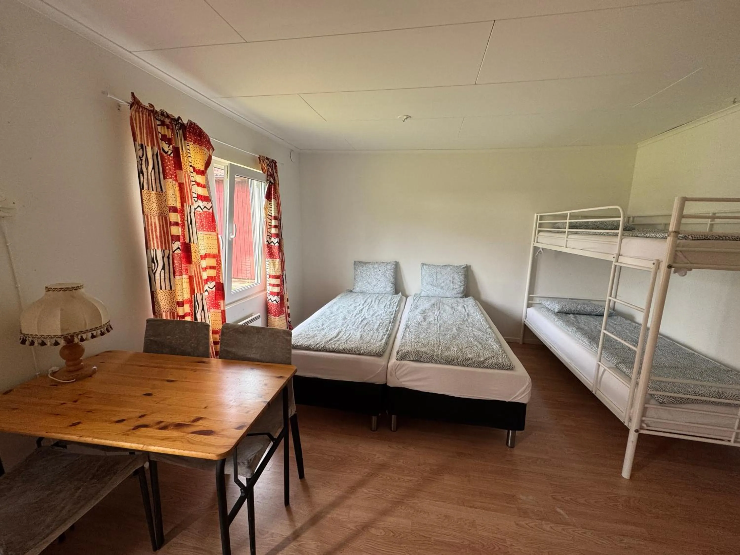 Bed in Hässlebogården Turist & Konferens