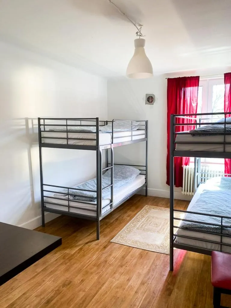 Bed in Hässlebogården Turist & Konferens