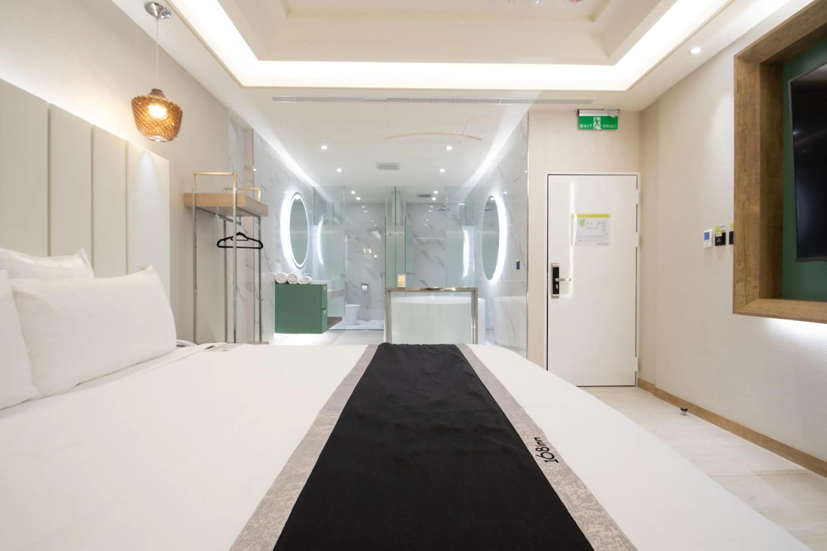 Bed in 168 Motel-Zhongli