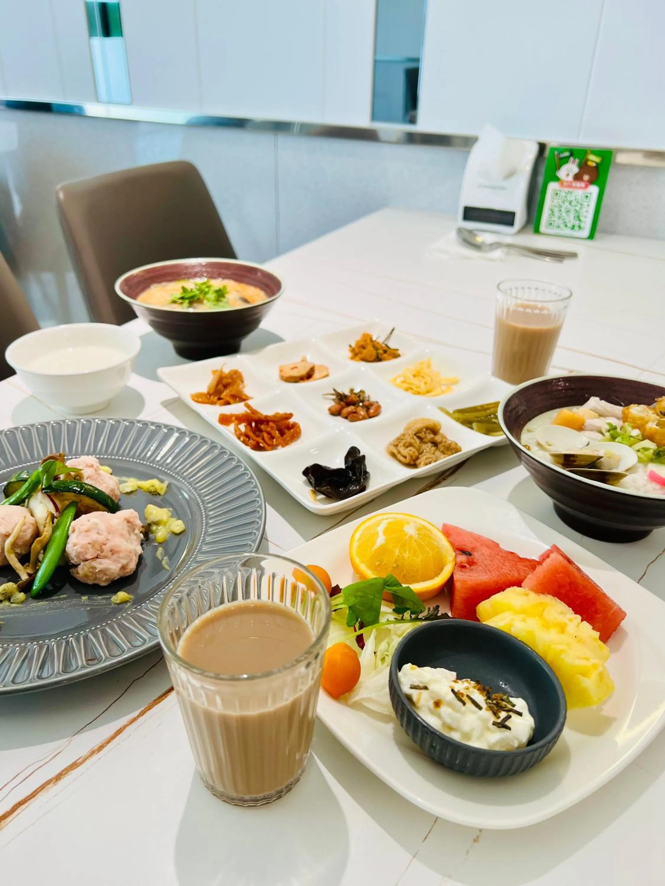 Restaurant/places to eat in 168 Motel-Zhongli