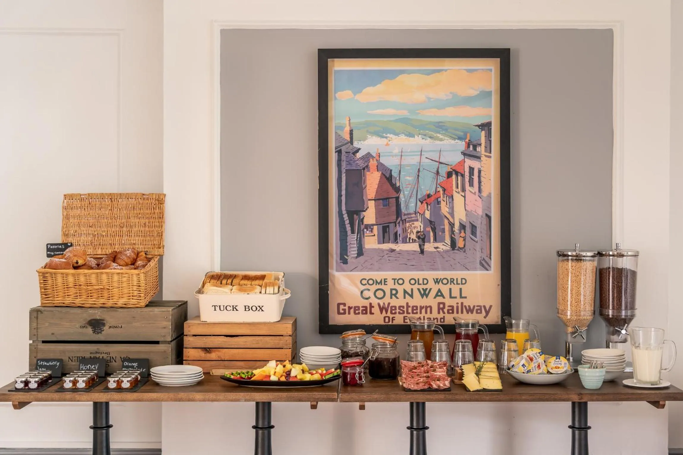 Buffet breakfast in The Rosevine