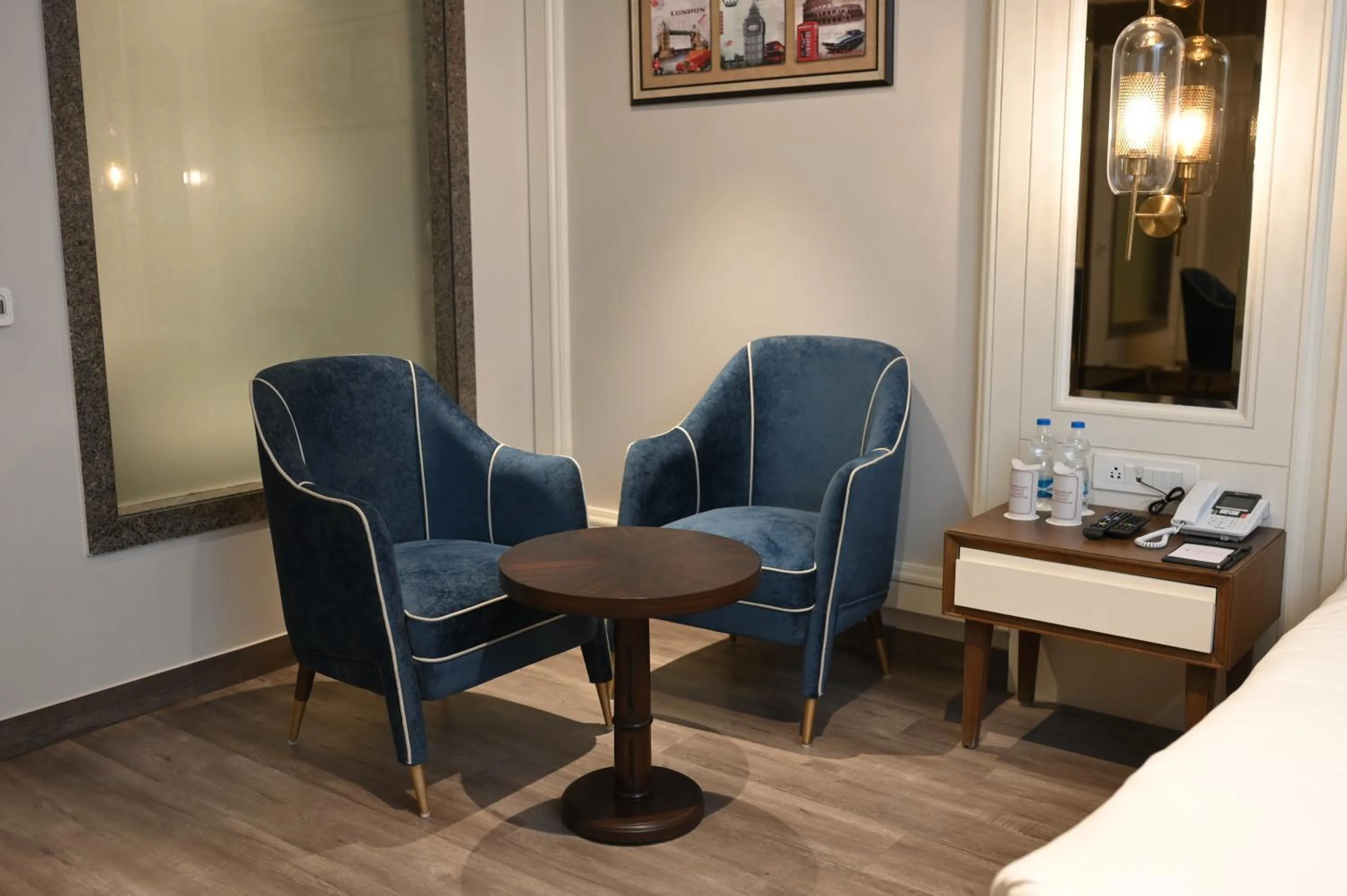 Seating area in Hotel Apricia