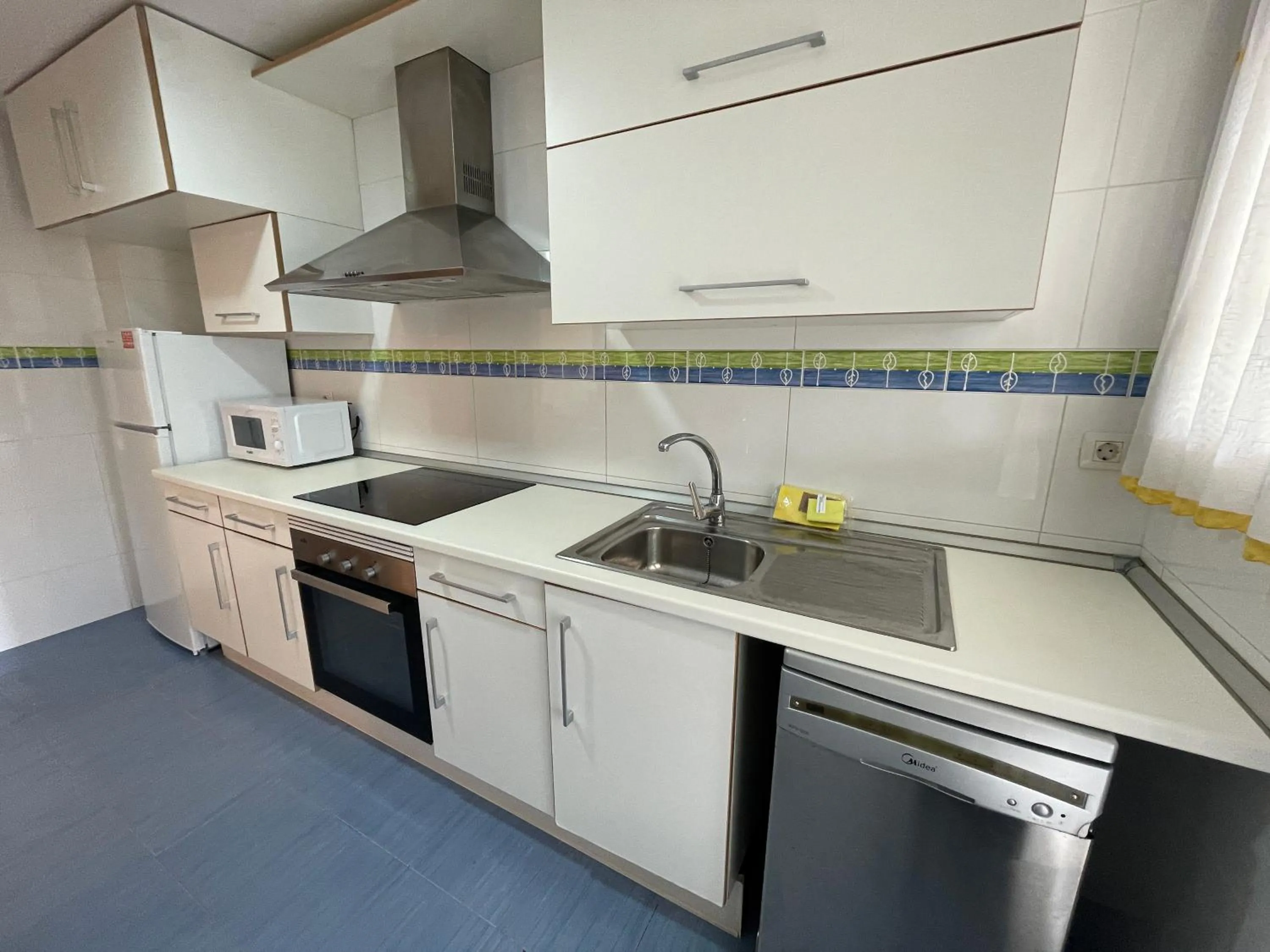 Kitchen or kitchenette in Oropesa Ciudad de Vacaciones 3000