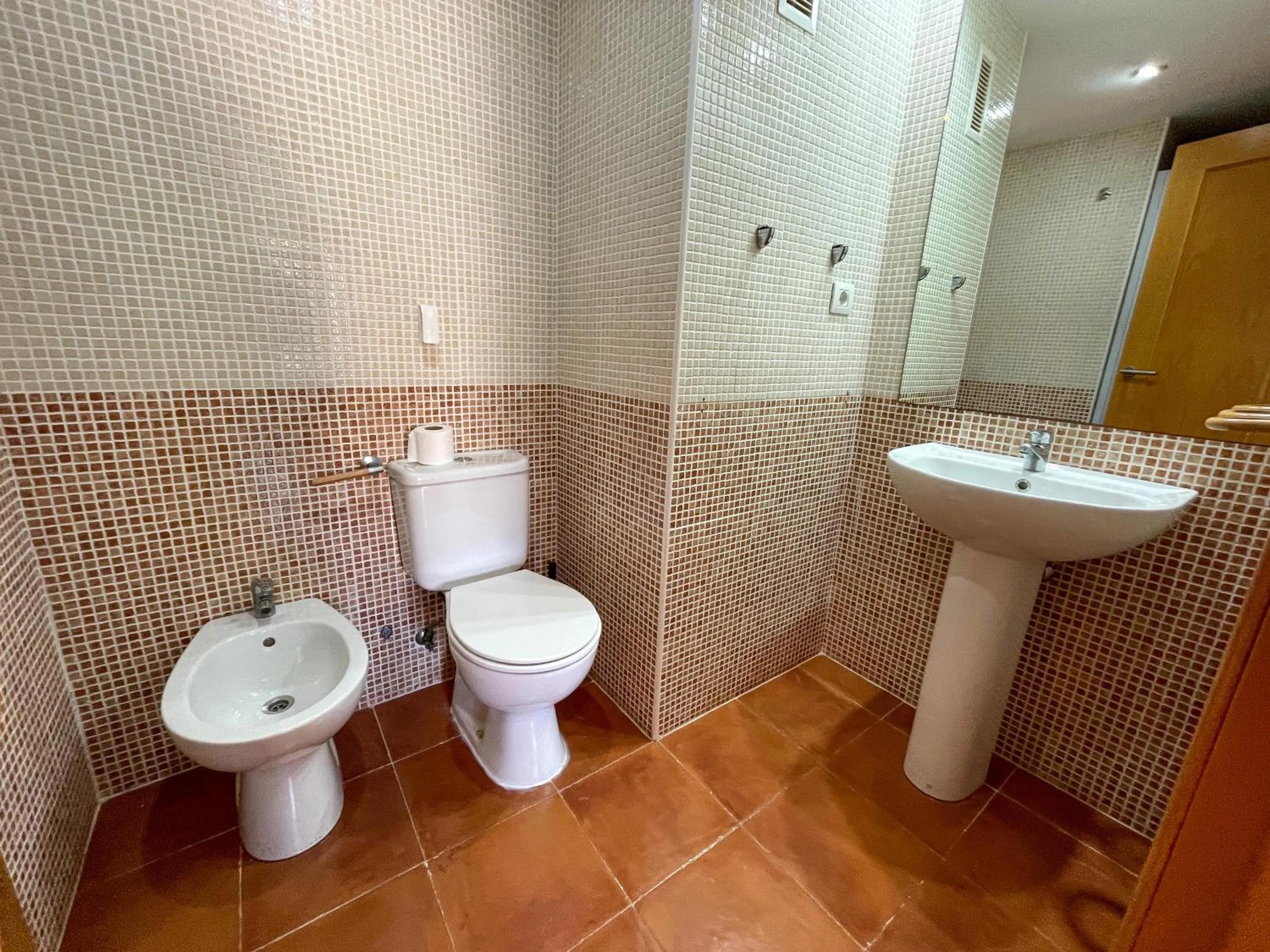 Toilet in Oropesa Ciudad de Vacaciones 3000