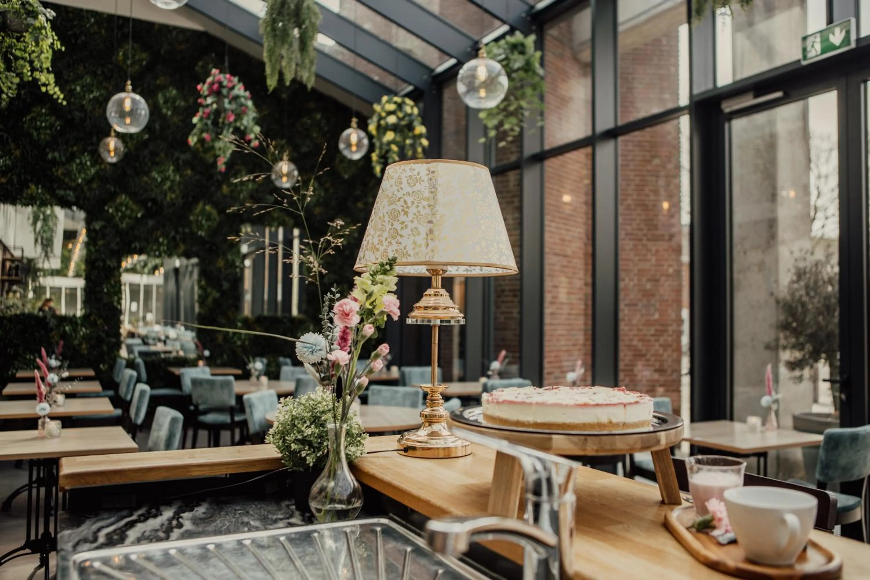 Restaurant/places to eat in Chasse Residency Hotel