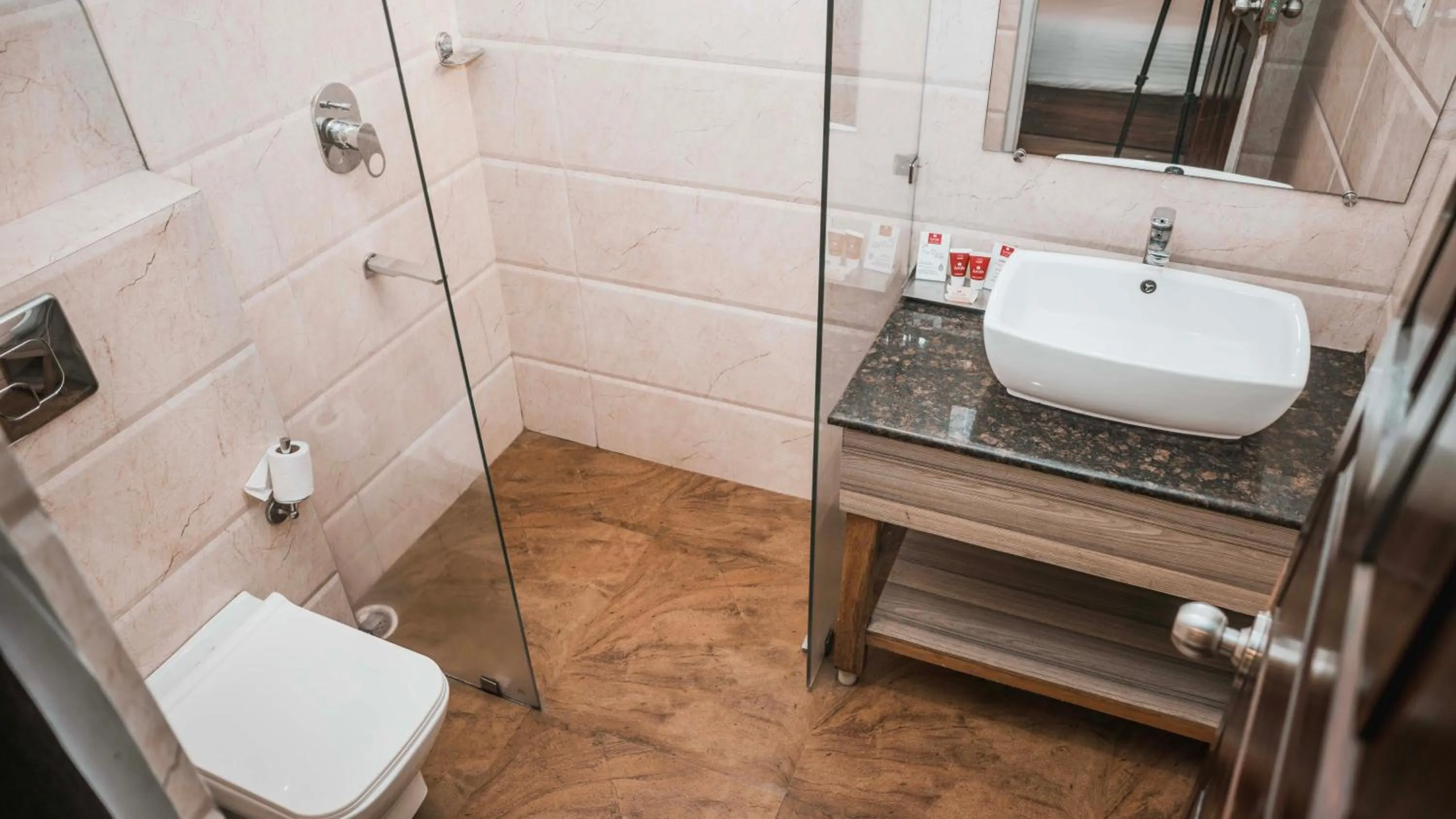 Toilet in Orchid Lords Eco Inn Gangtok