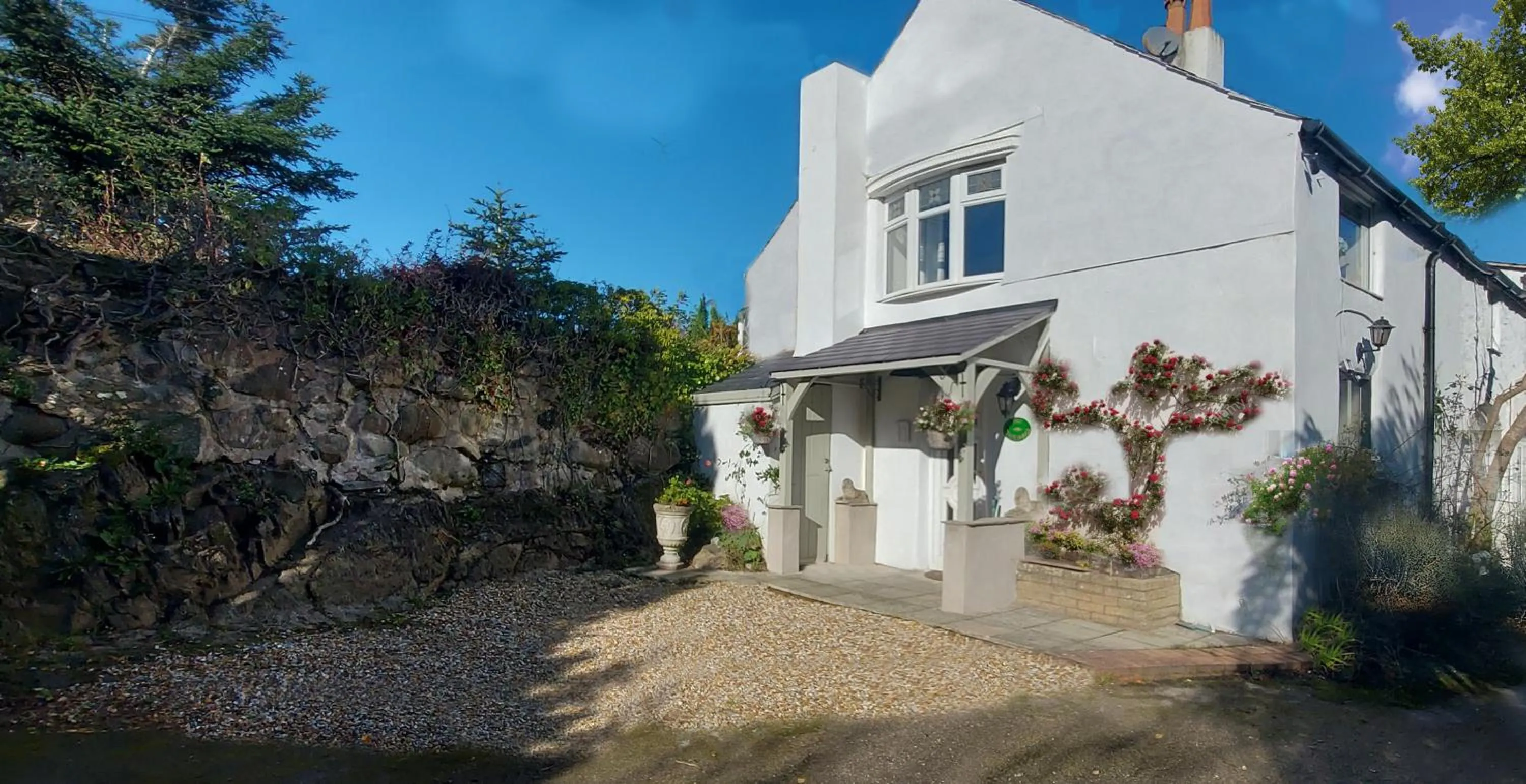 Property building in Glyn Isa Country House luxury self catering accommodation