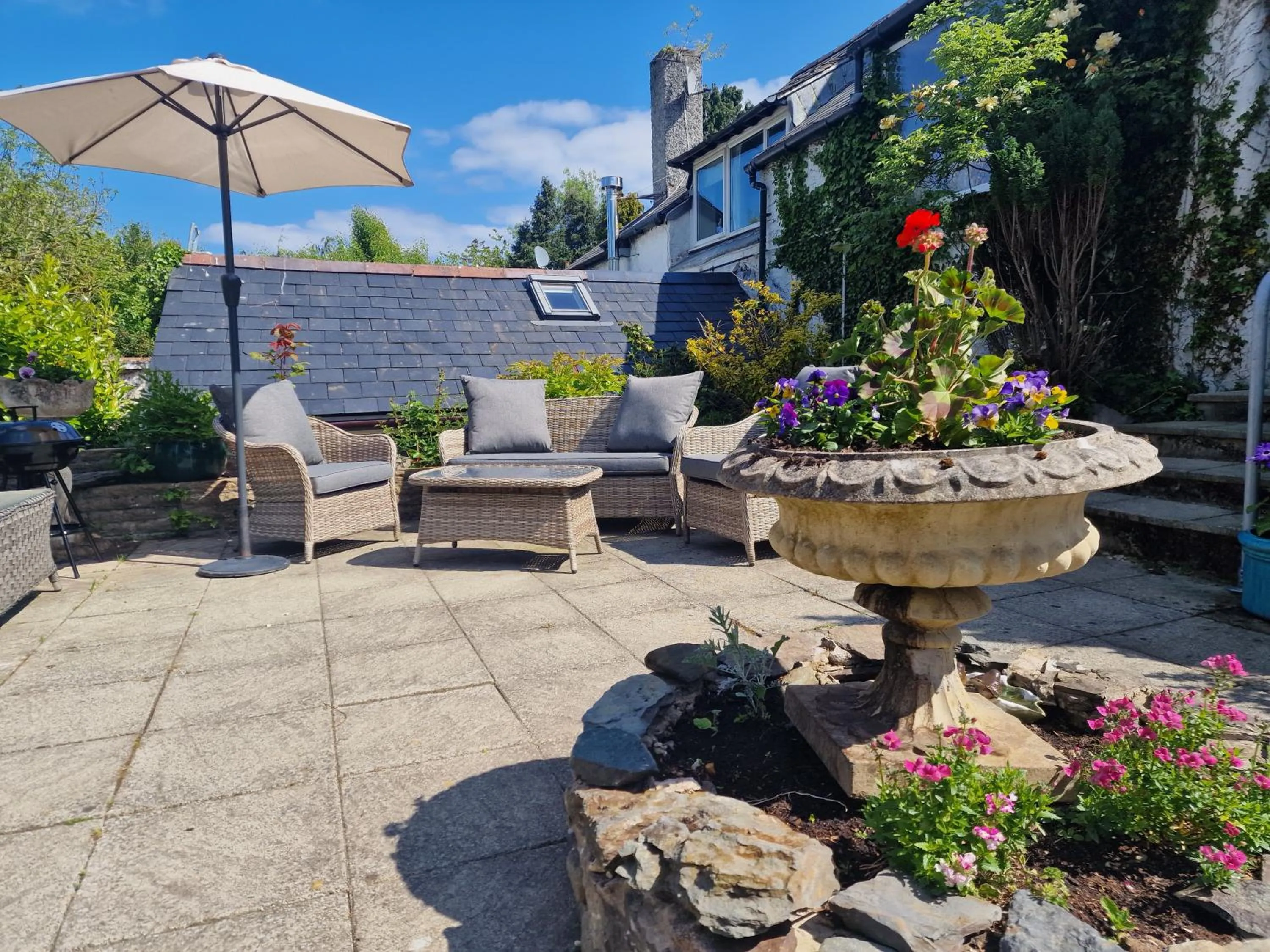 Property building in Glyn Isa Country House luxury self catering accommodation