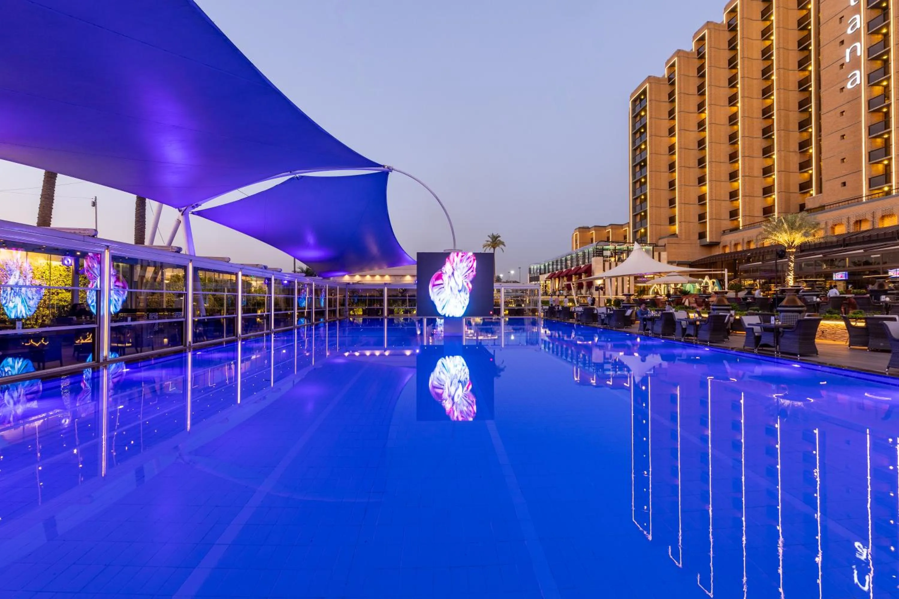 Restaurant/places to eat in Babylon Rotana Hotel