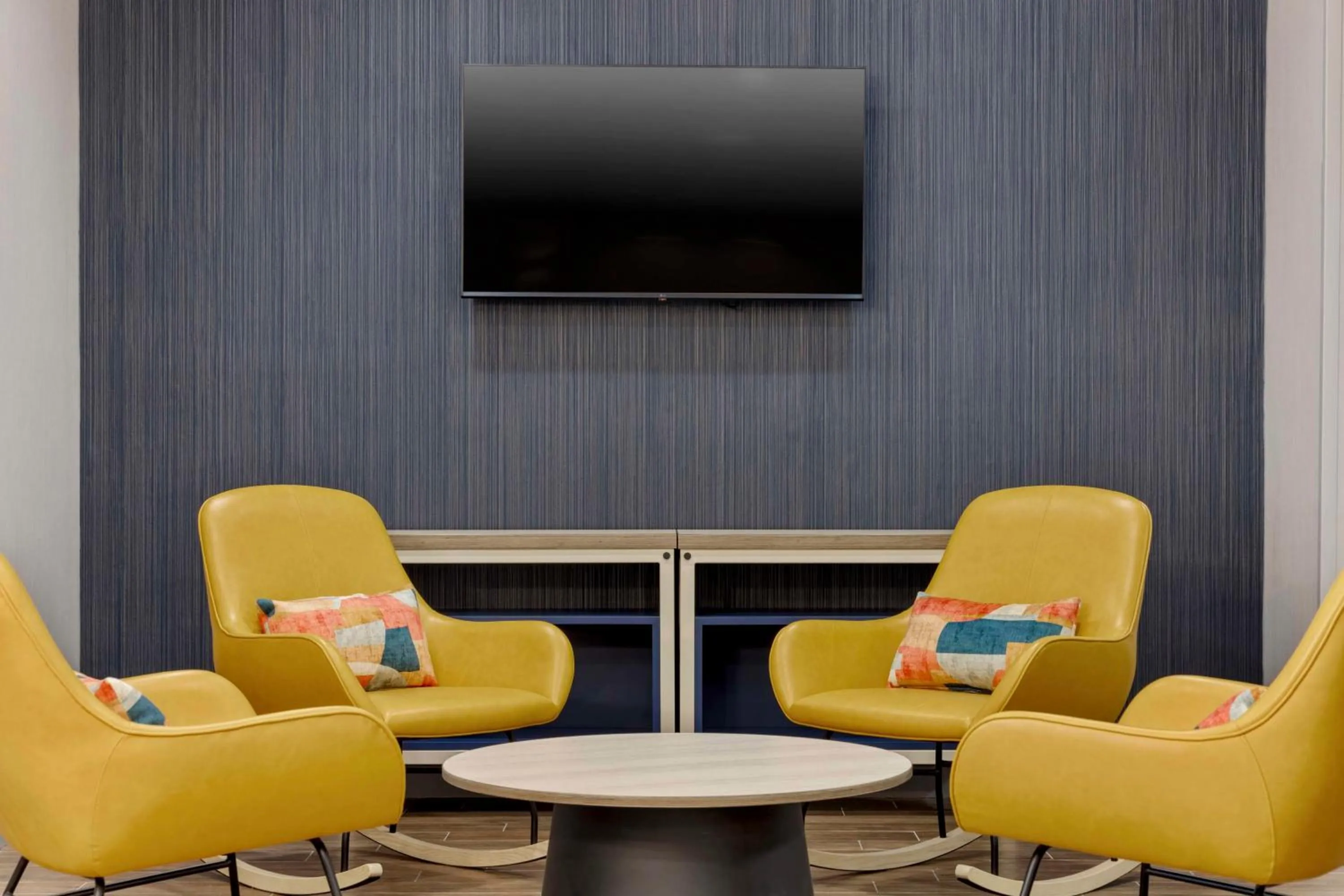 Lobby or reception in Spark By Hilton Newcomerstown