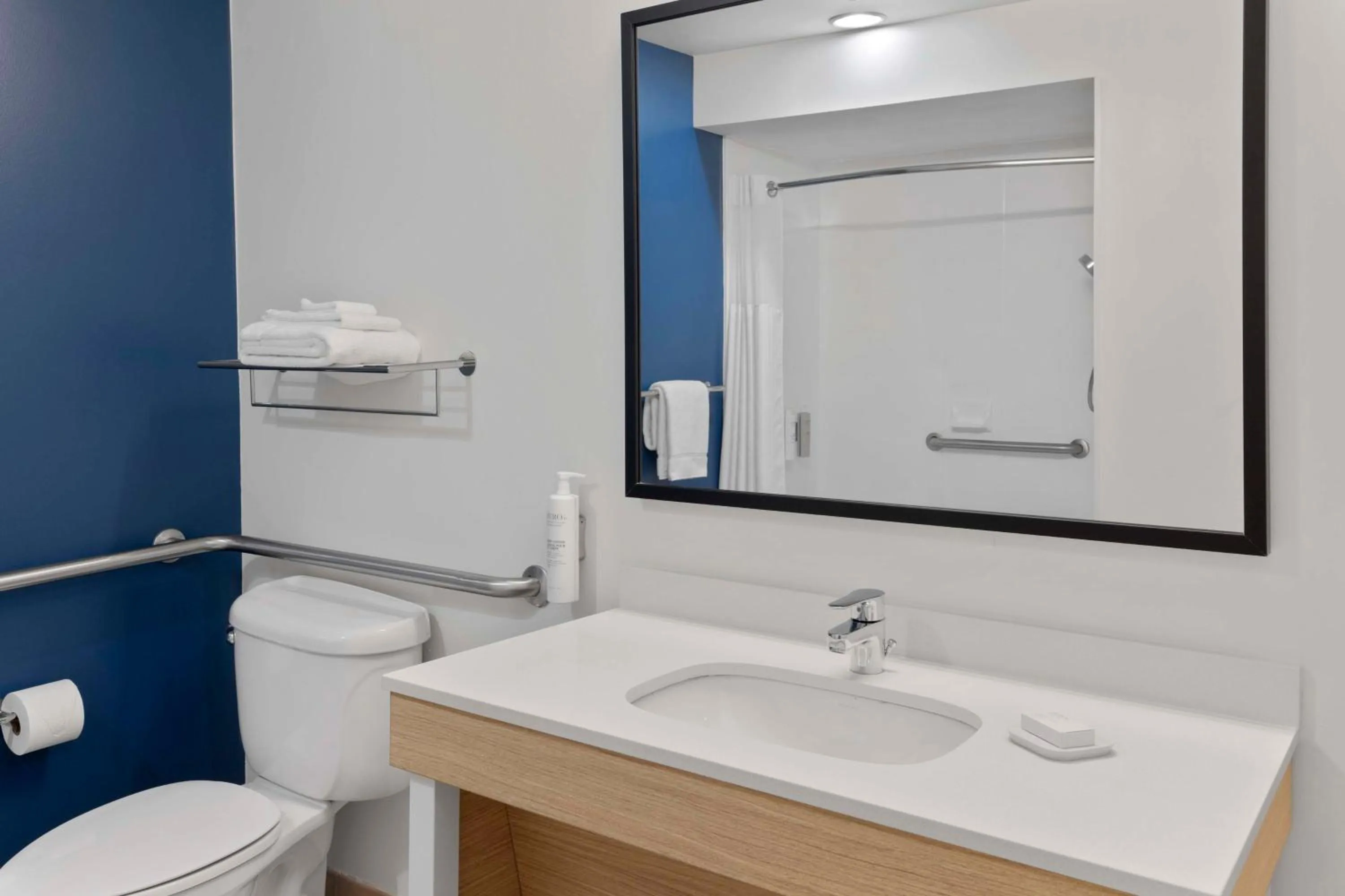 Bathroom in Spark By Hilton Newcomerstown