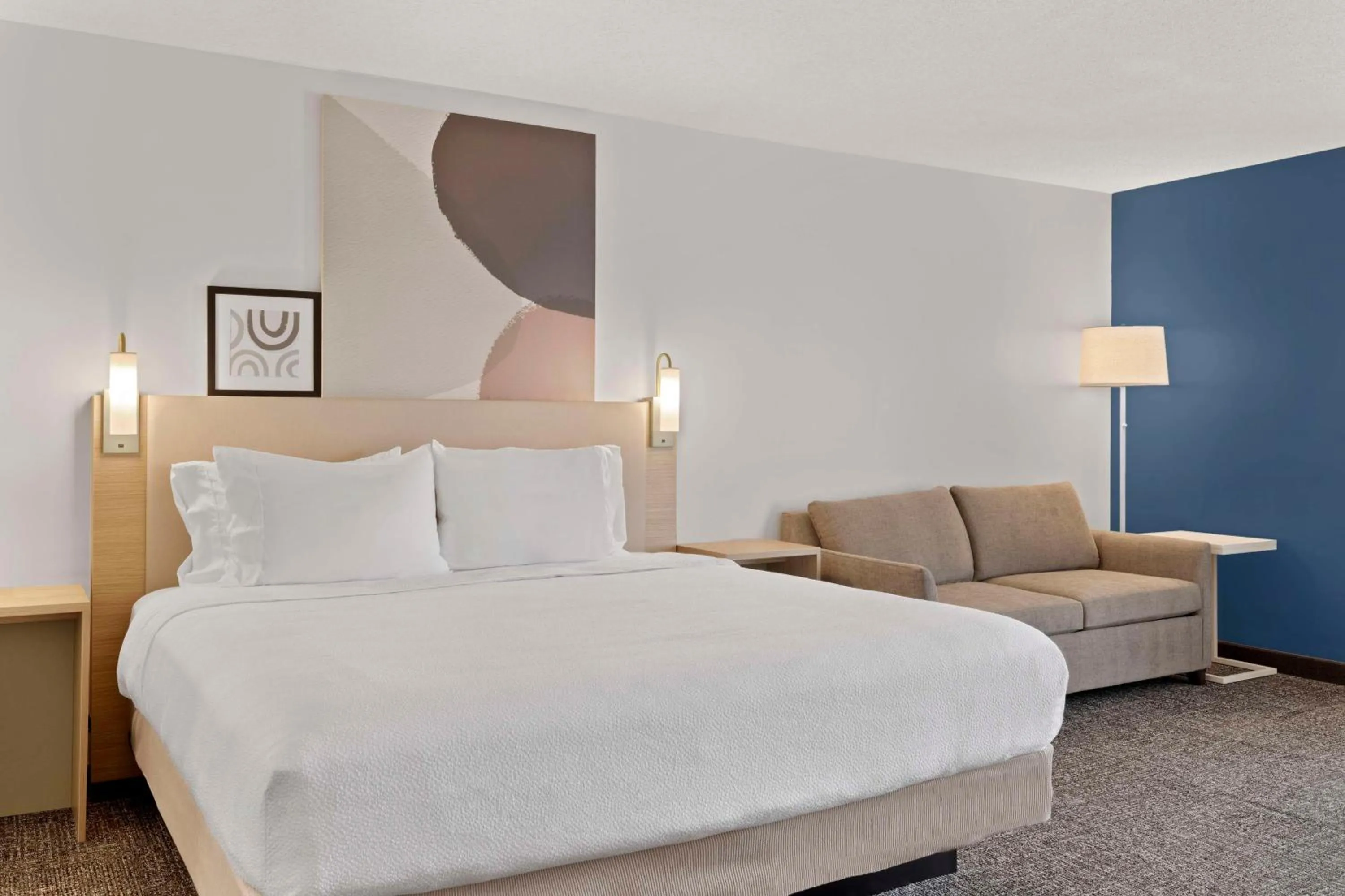 Living room, Bed in Spark By Hilton Newcomerstown