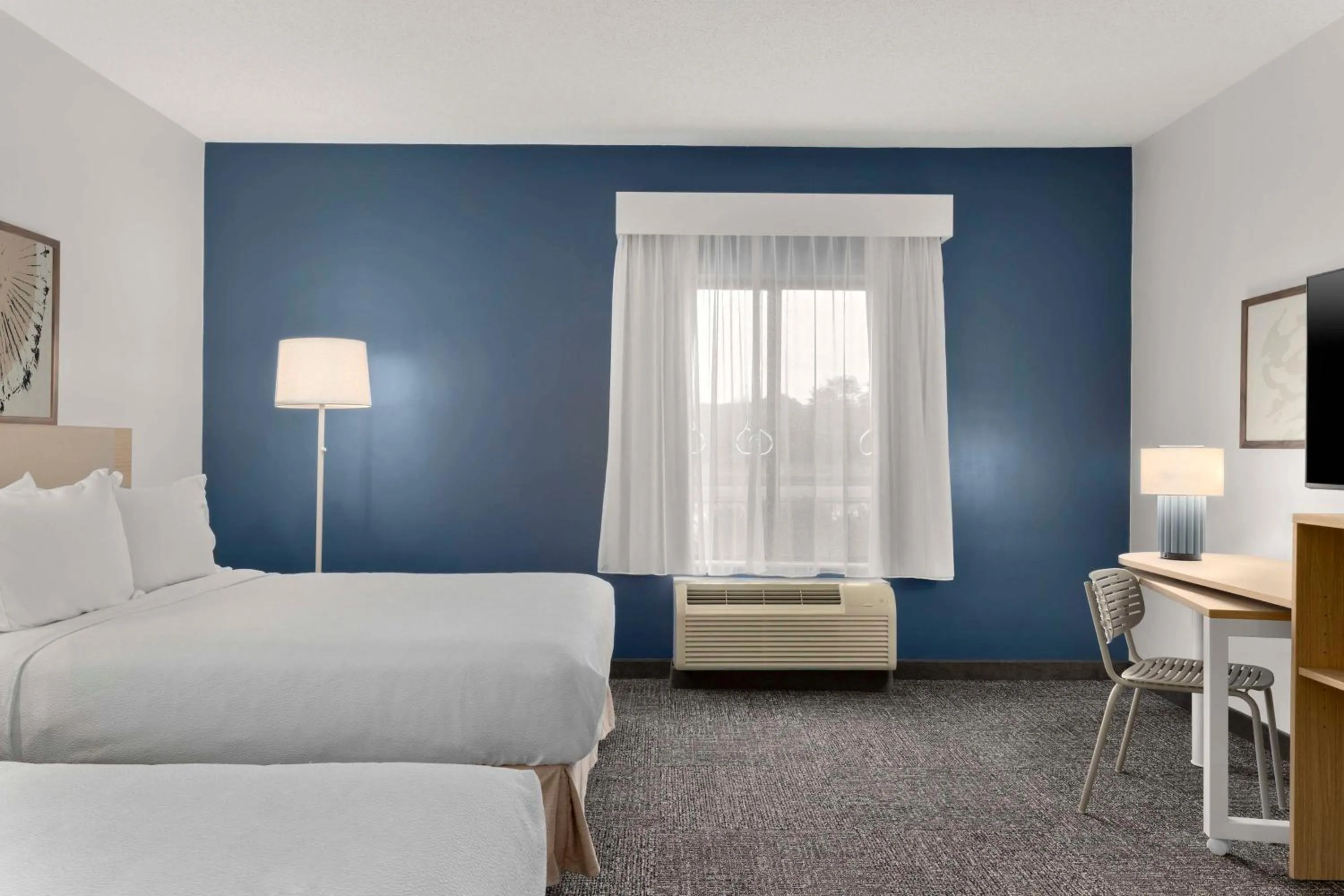 Bed in Spark By Hilton Newcomerstown