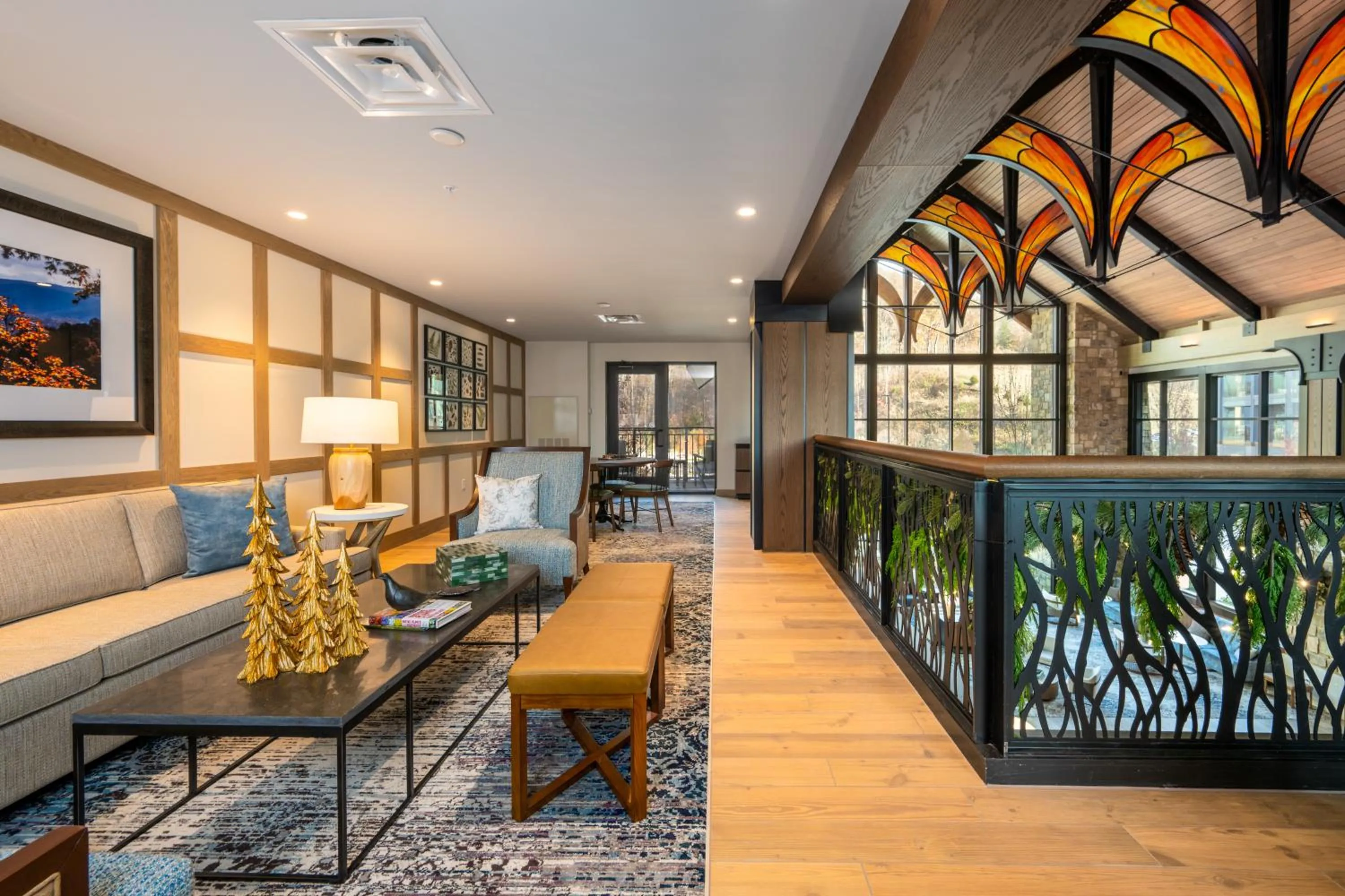 Living room in Dollywood's HeartSong Lodge & Resort