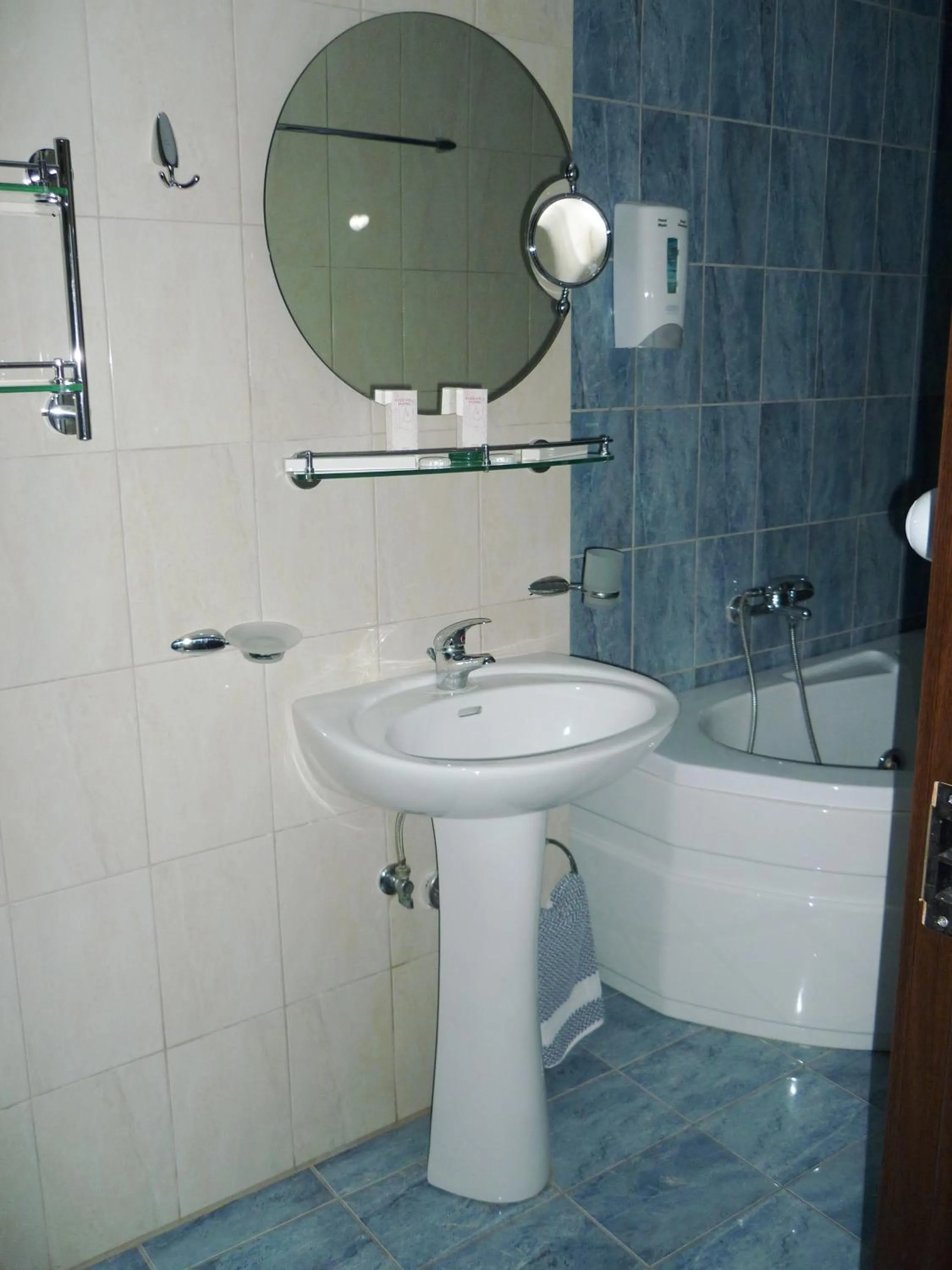 Bathroom in Assembly Hotel