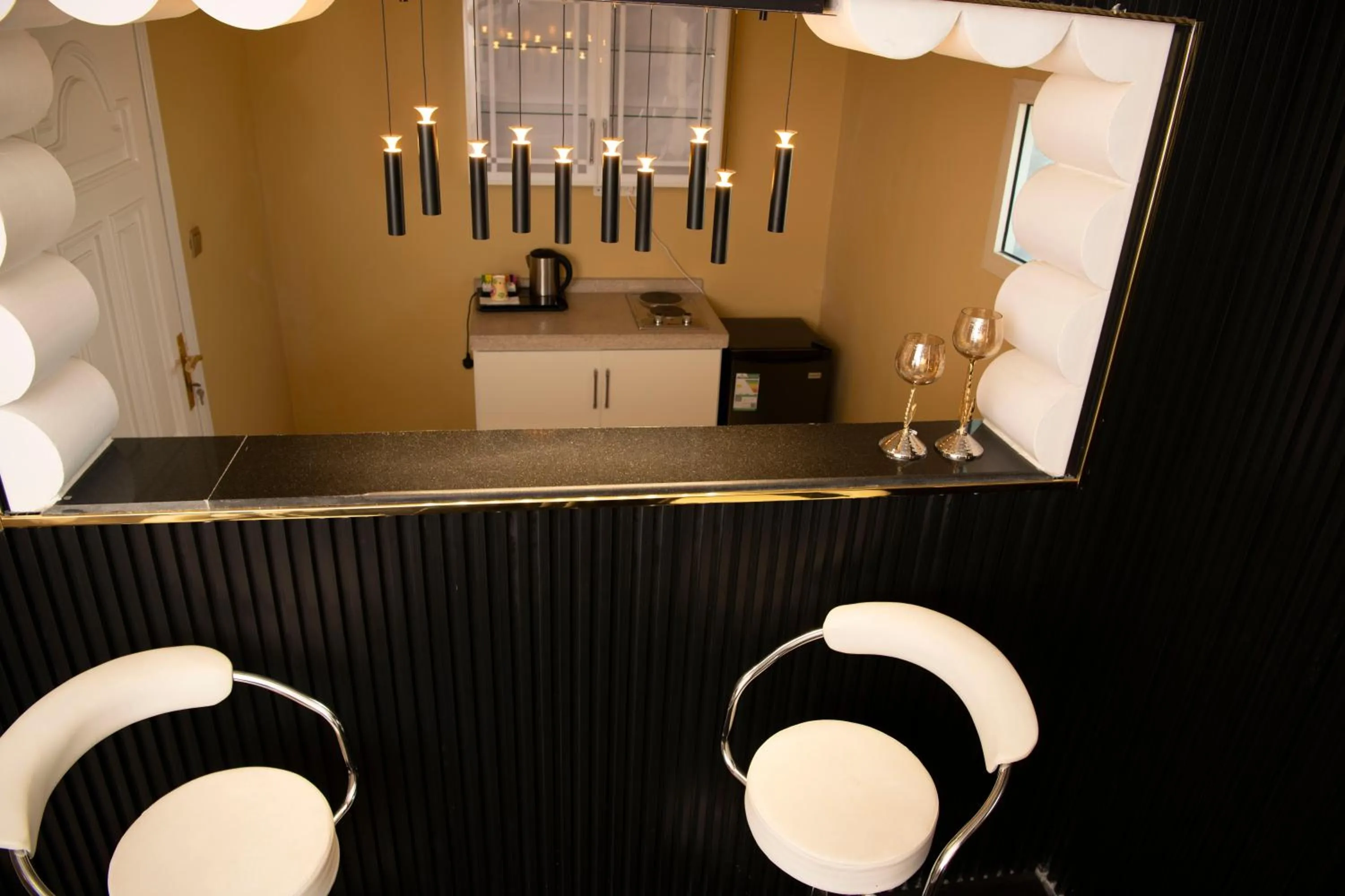 Lounge or bar in Al Nabarees Al Masi Hotel