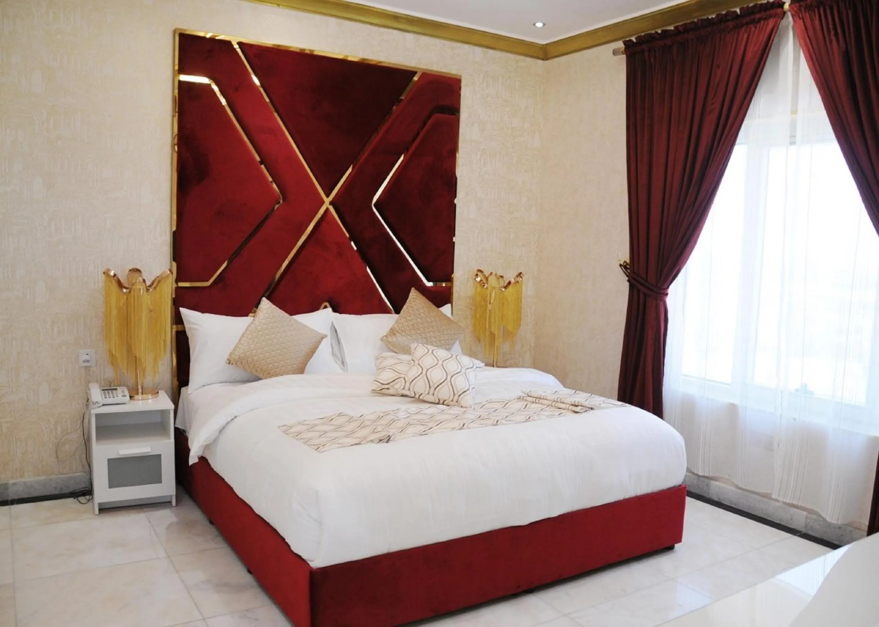 Bedroom in Al Nabarees Al Masi Hotel