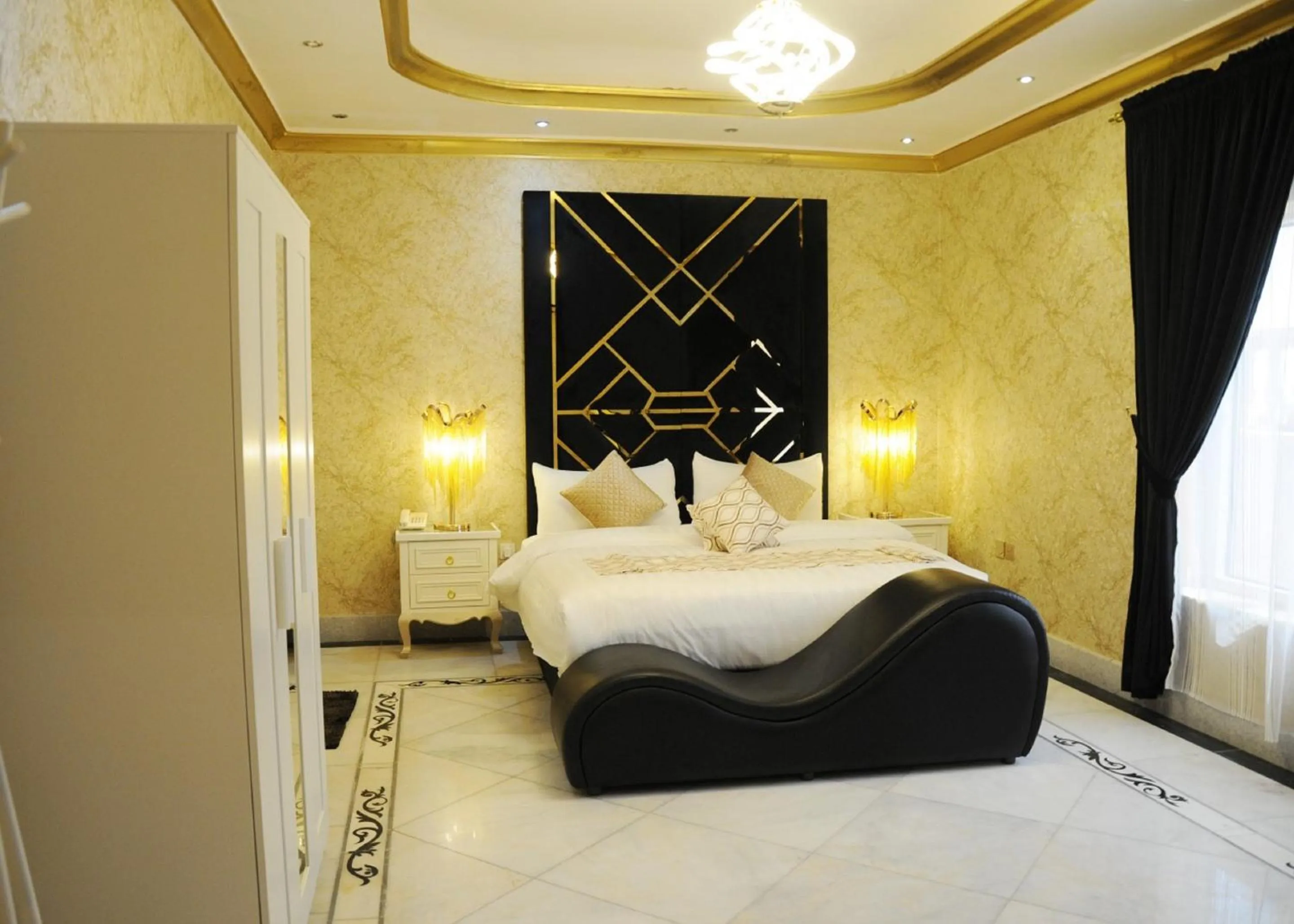 Bedroom in Al Nabarees Al Masi Hotel