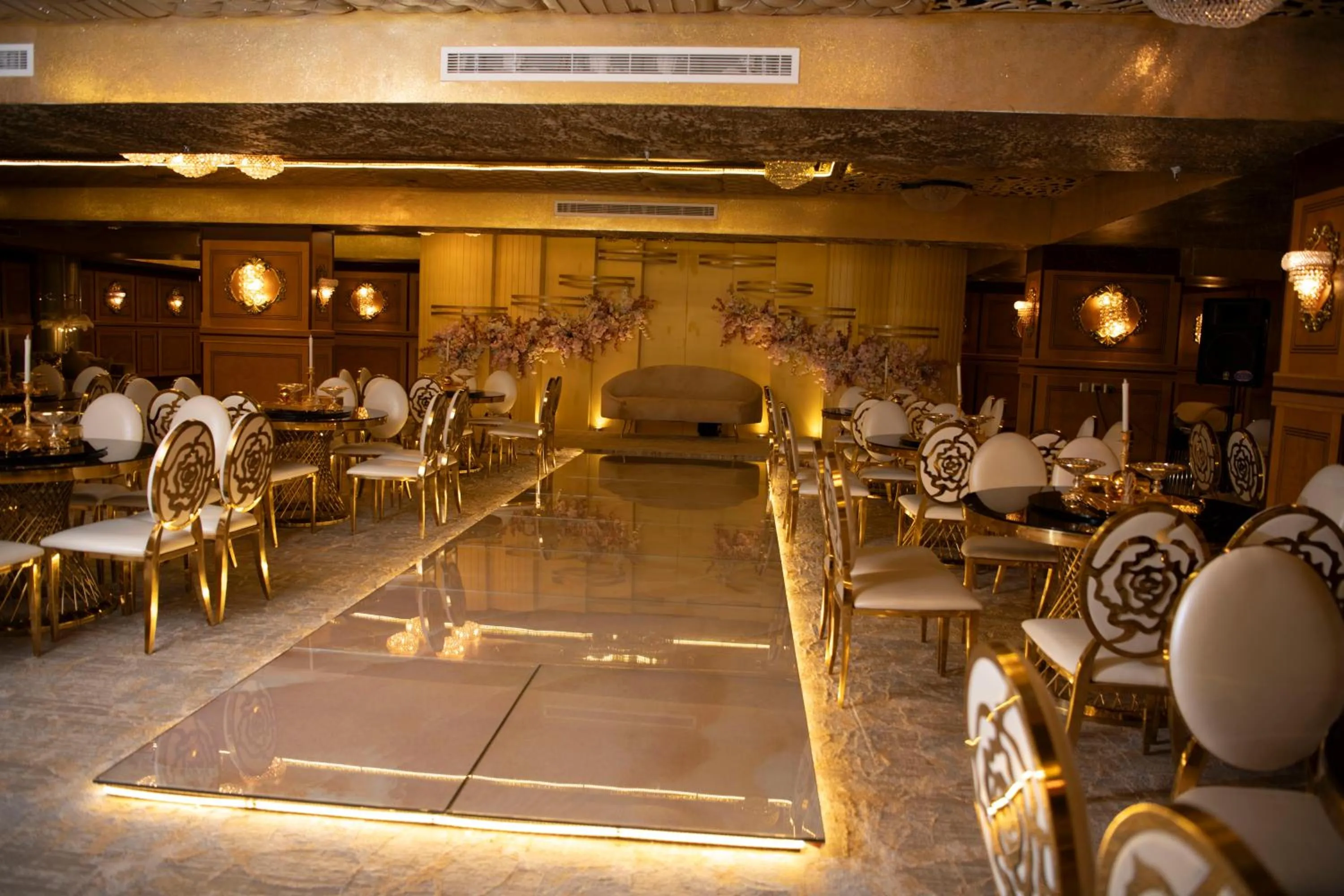 wedding in Al Nabarees Al Masi Hotel