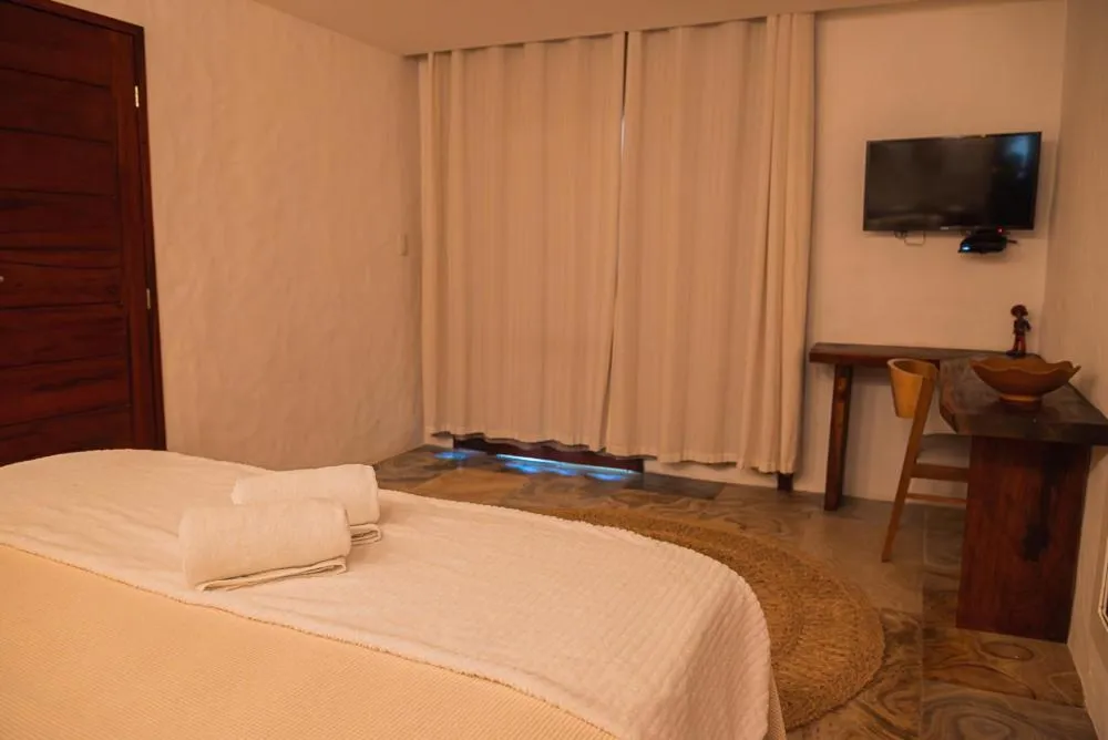 TV and multimedia, Bed in Moriá Eco Lodge