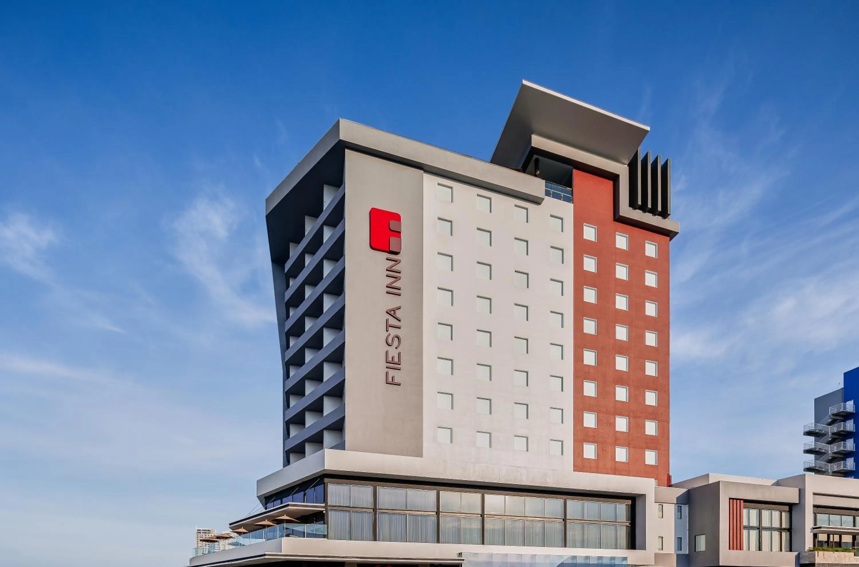 Facade/entrance in Fiesta Inn Mazatlán
