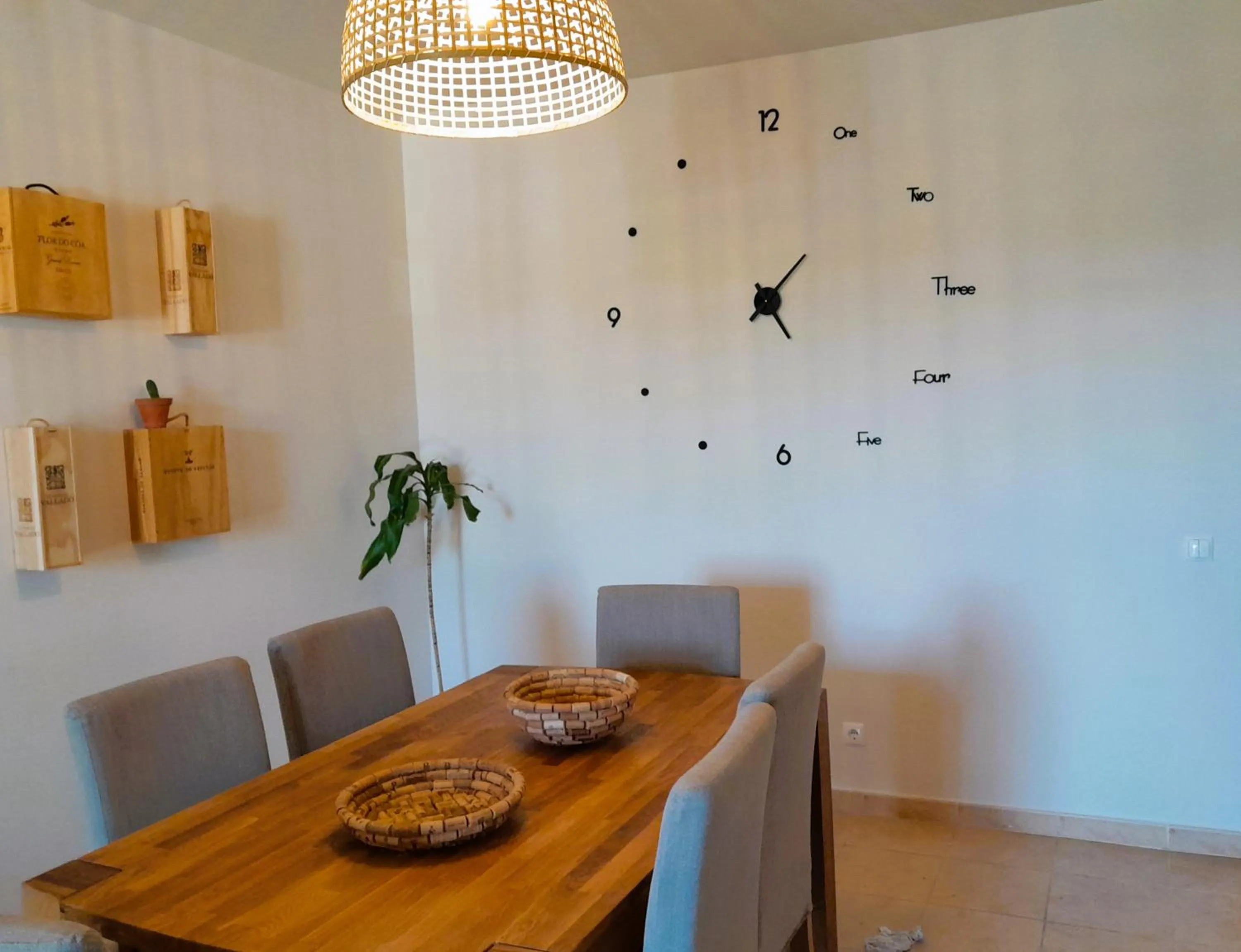 Living room in DeVVine Beach and Golf