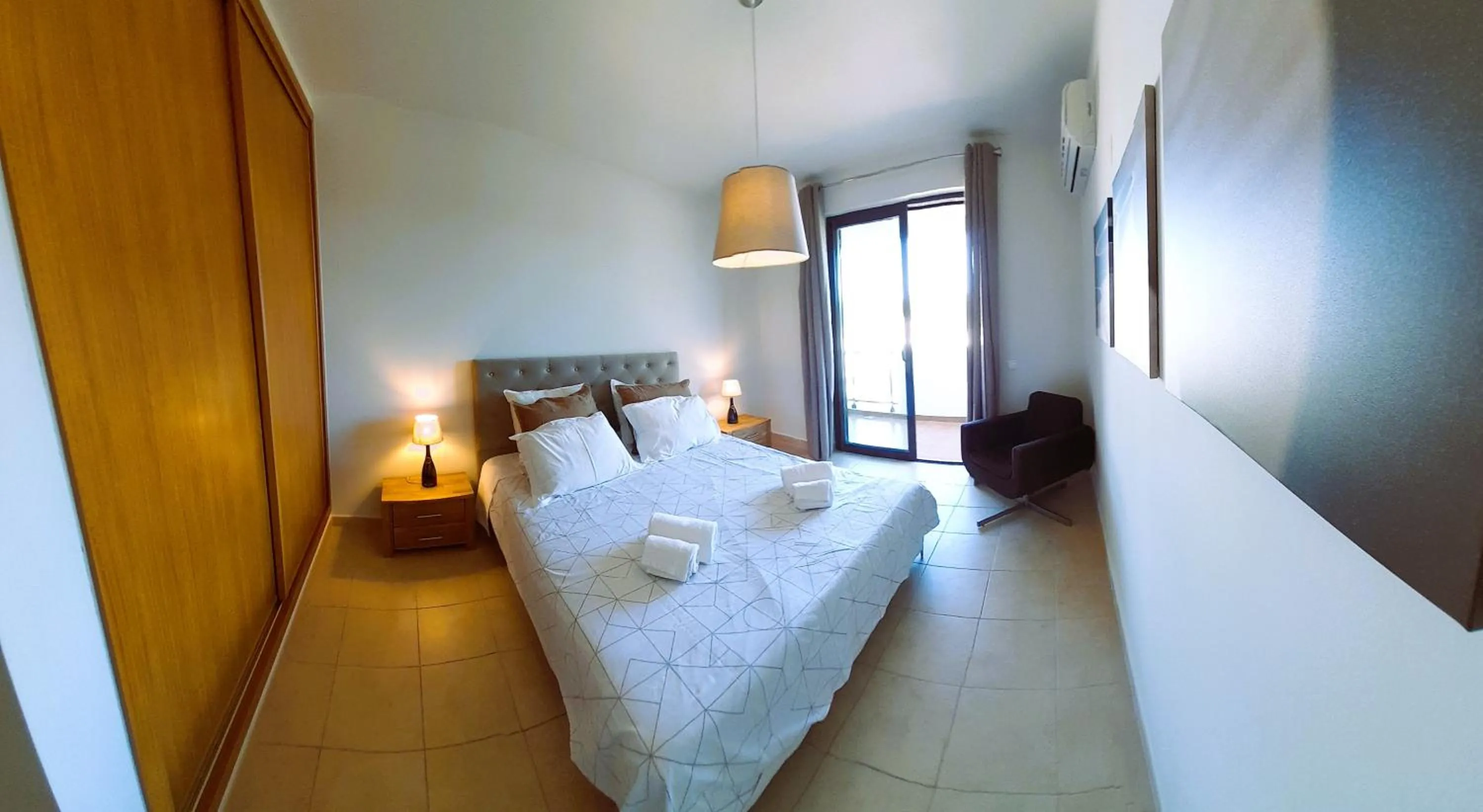 Bed in DeVVine Beach and Golf