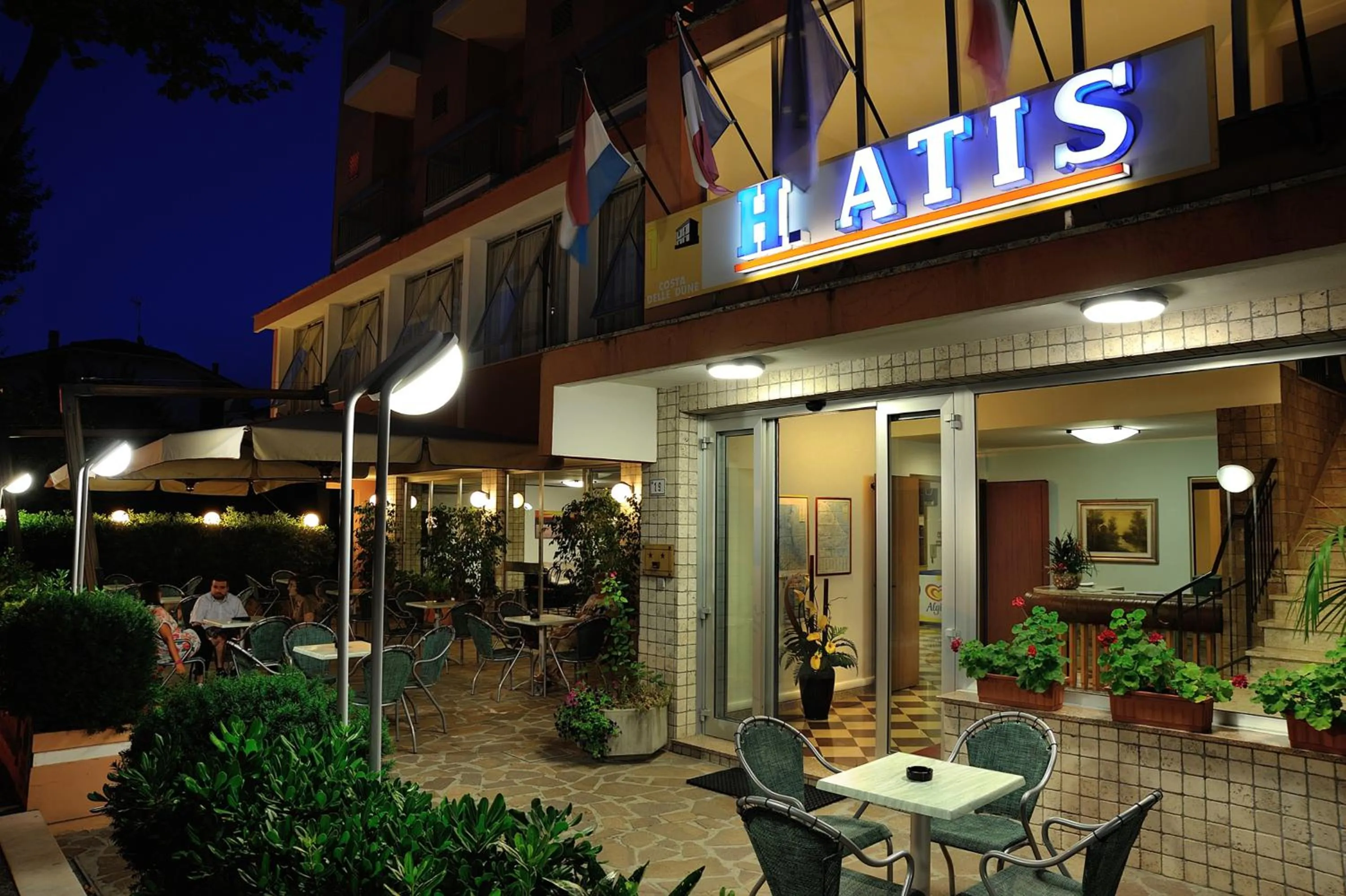 Patio in Hotel Atis