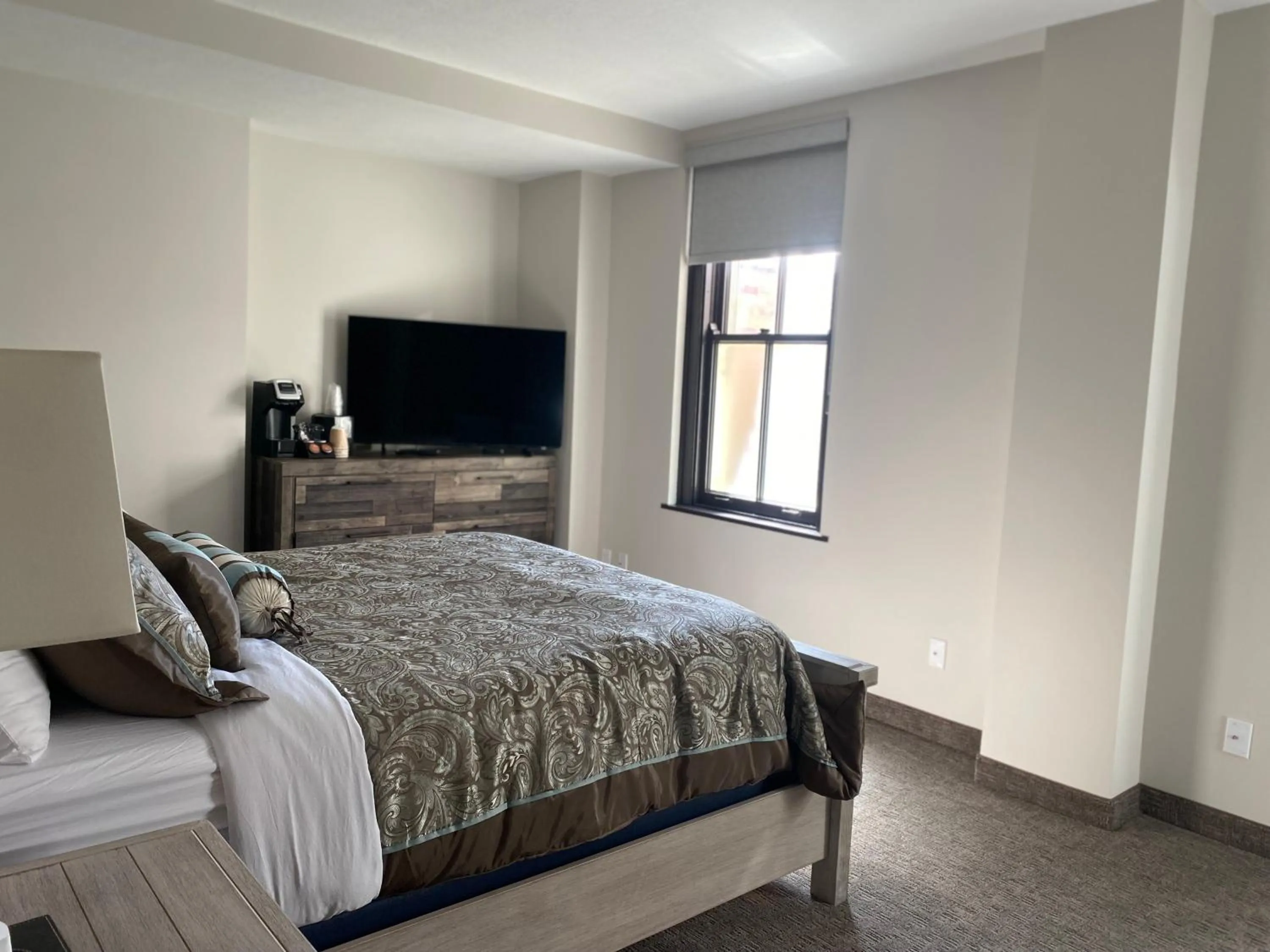 Bed in The Alonzo Ward Hotel