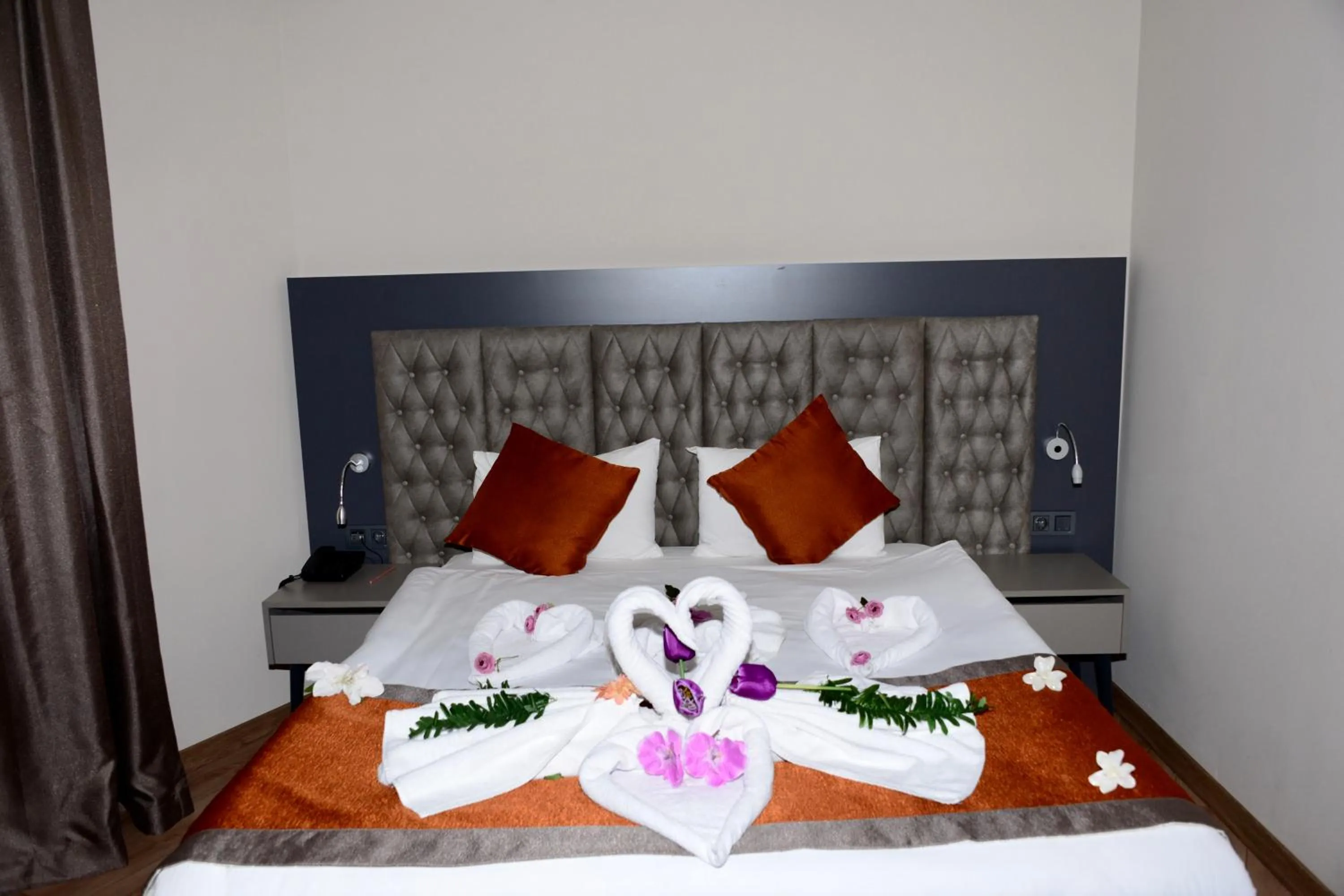 Bedroom, Bed in SiDE GOLDEN ROCK HOTEL&SPA