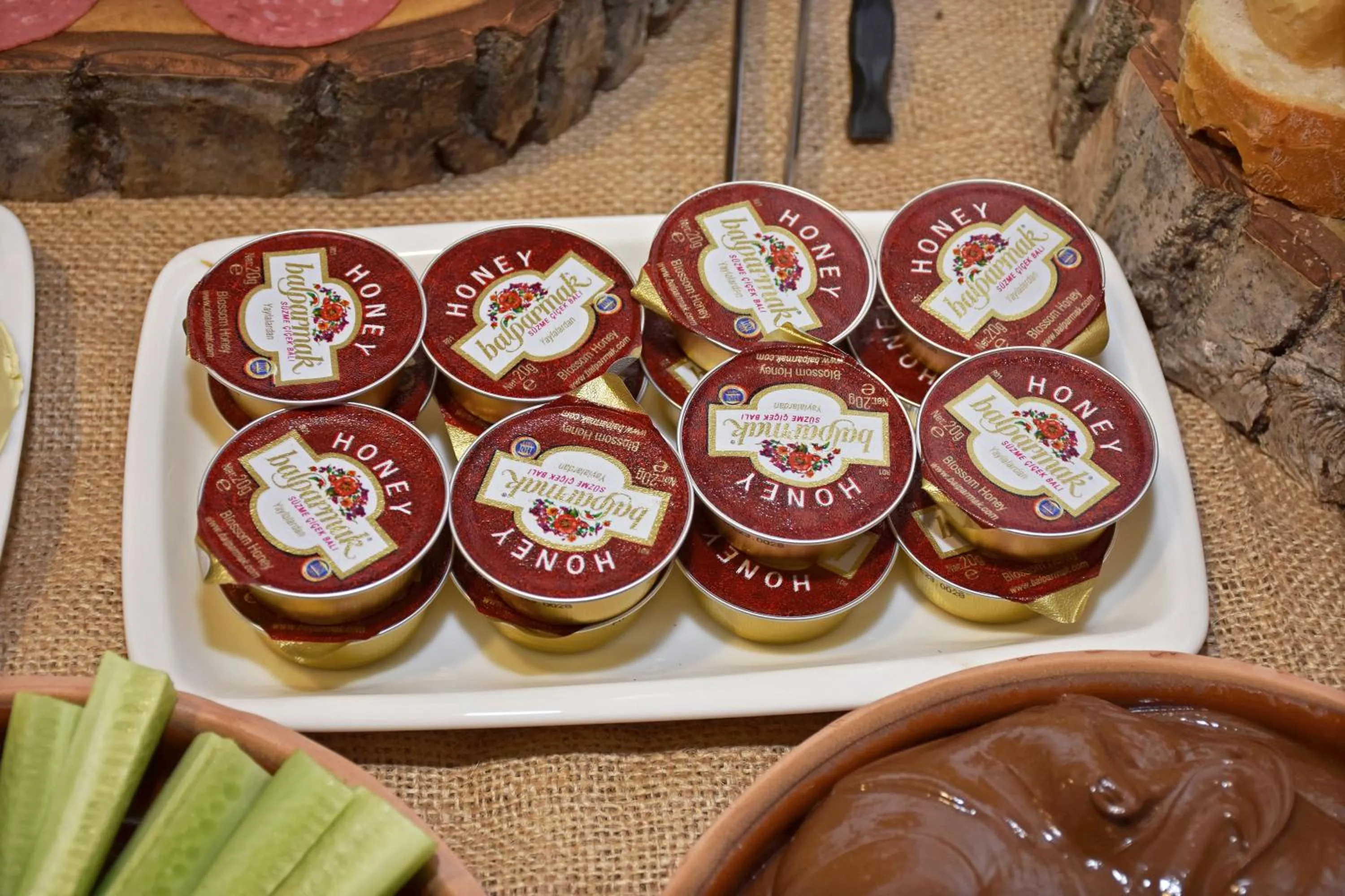 Food and drinks in Linda Port Hotel