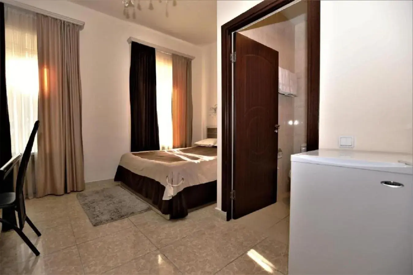 Double Room with Private Bathroom in Comfort House Hotel Double Room with Private Bathroom in Comfort House Hotel