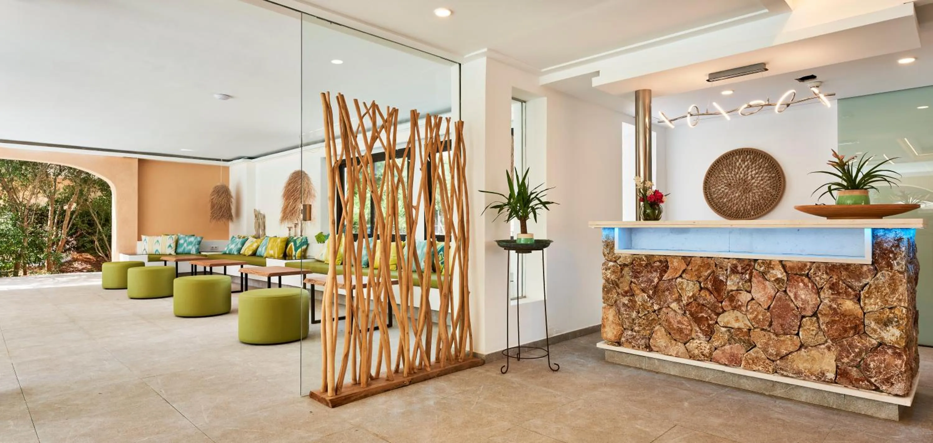 Lobby or reception in Apartamentos Sinfony