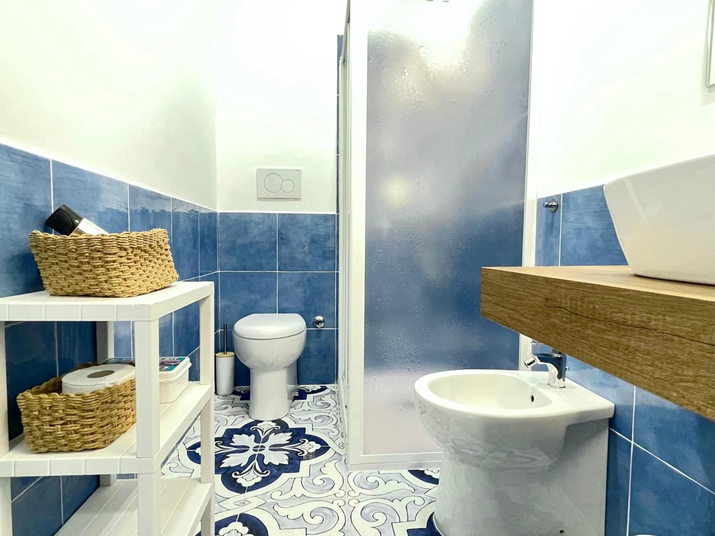 Bathroom in DOMUS MARI a due passi dal mare Anzio Cincinnato