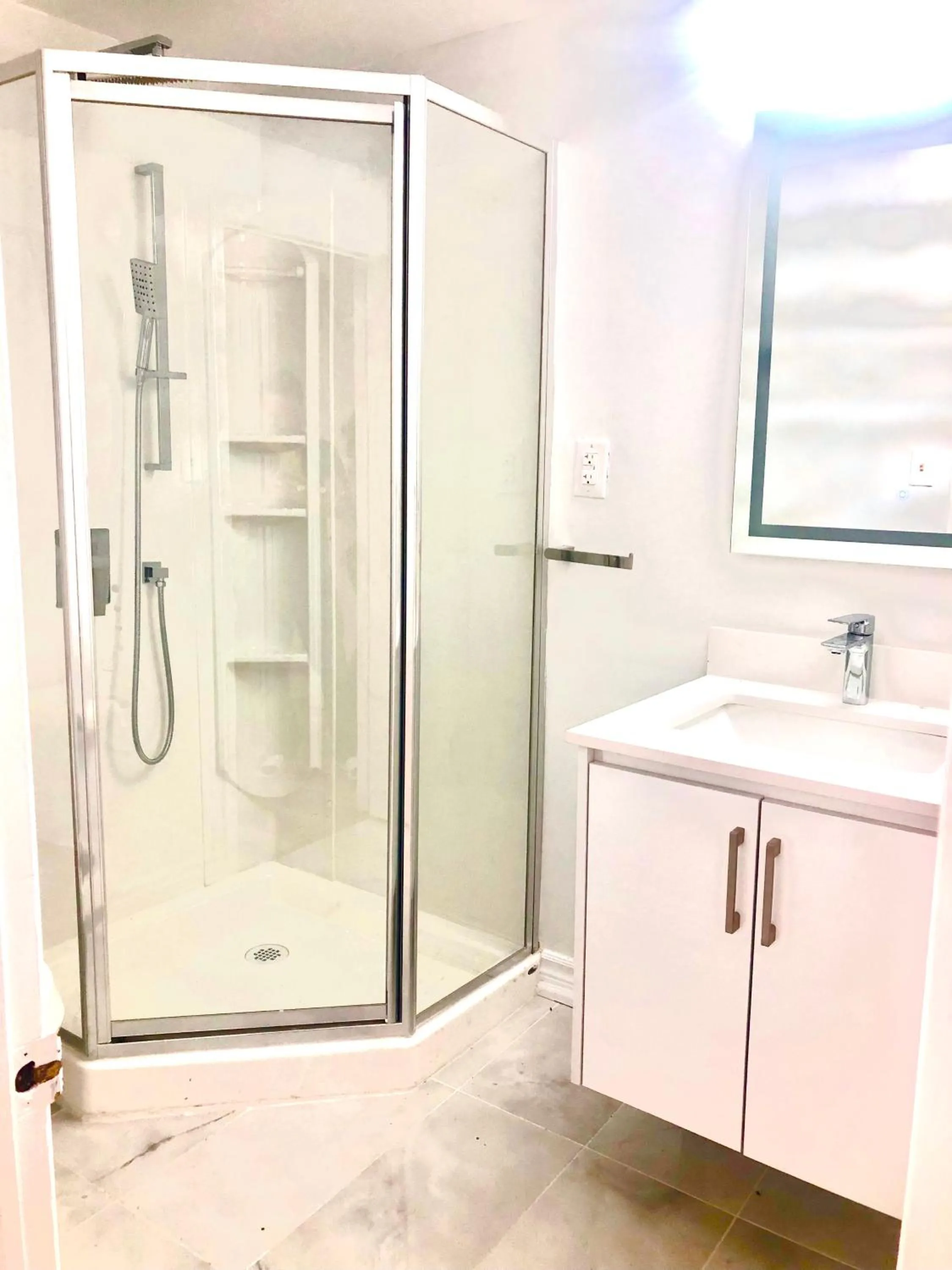 Shower in CozyHome