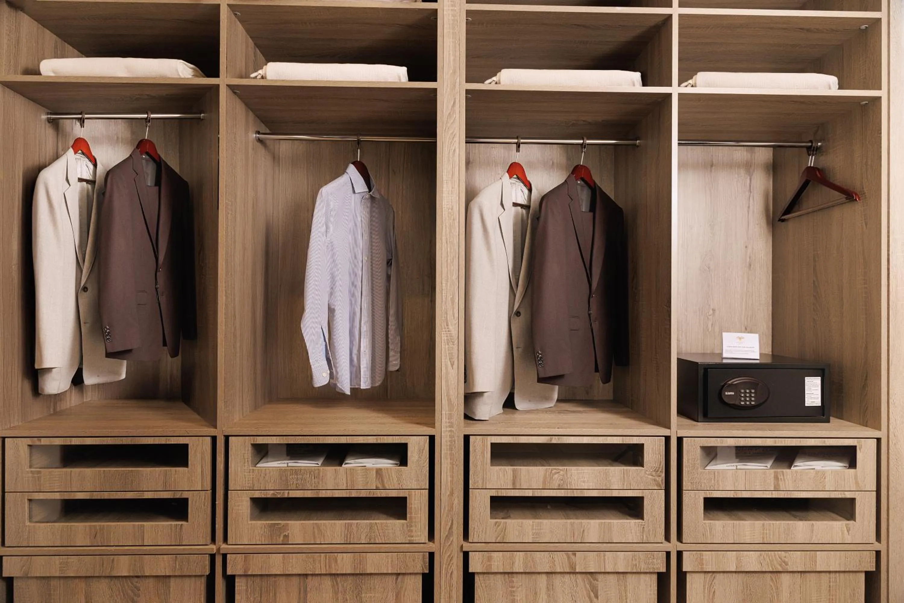 wardrobe in Riviera Royal Hotel