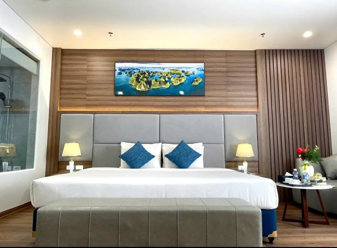 Bed in Central Halong Hotel