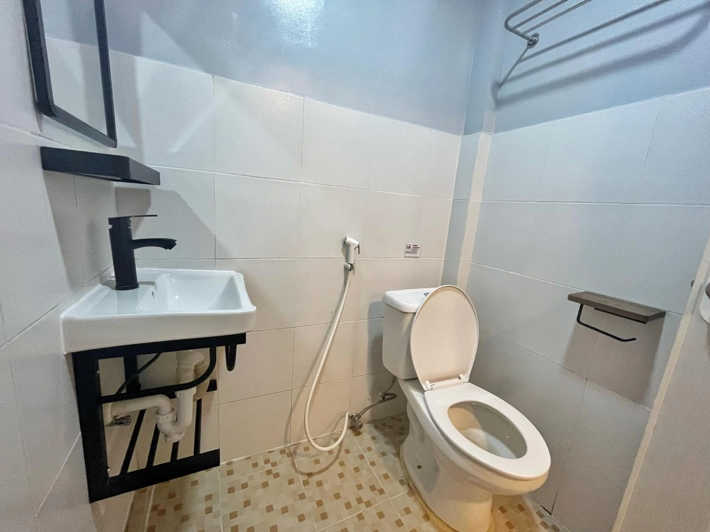 Shower in Zuric Pension House