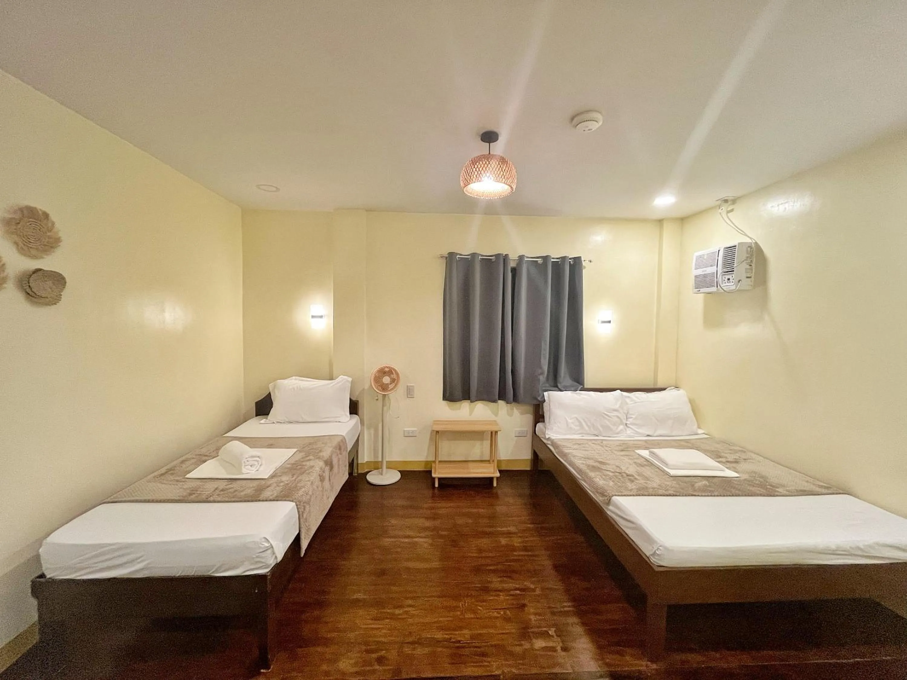 Bed in Zuric Pension House