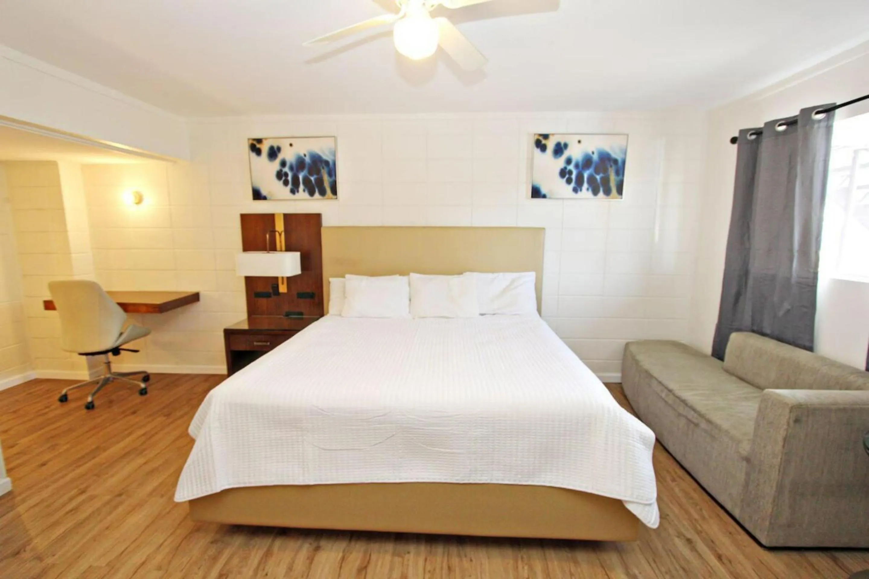 Bedroom, Bed in Cannon Inn By Capital O Gonzales Tx