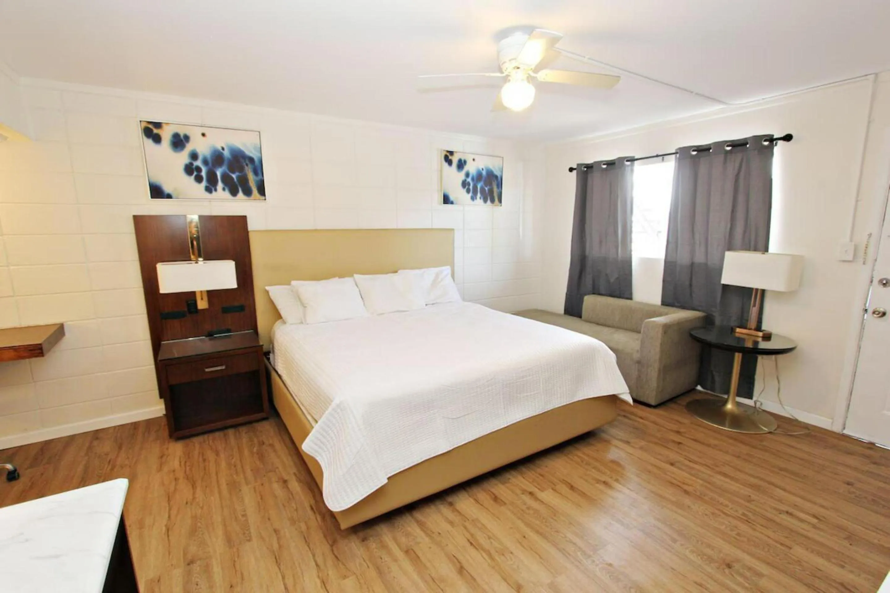 Bedroom, Bed in Cannon Inn By Capital O Gonzales Tx