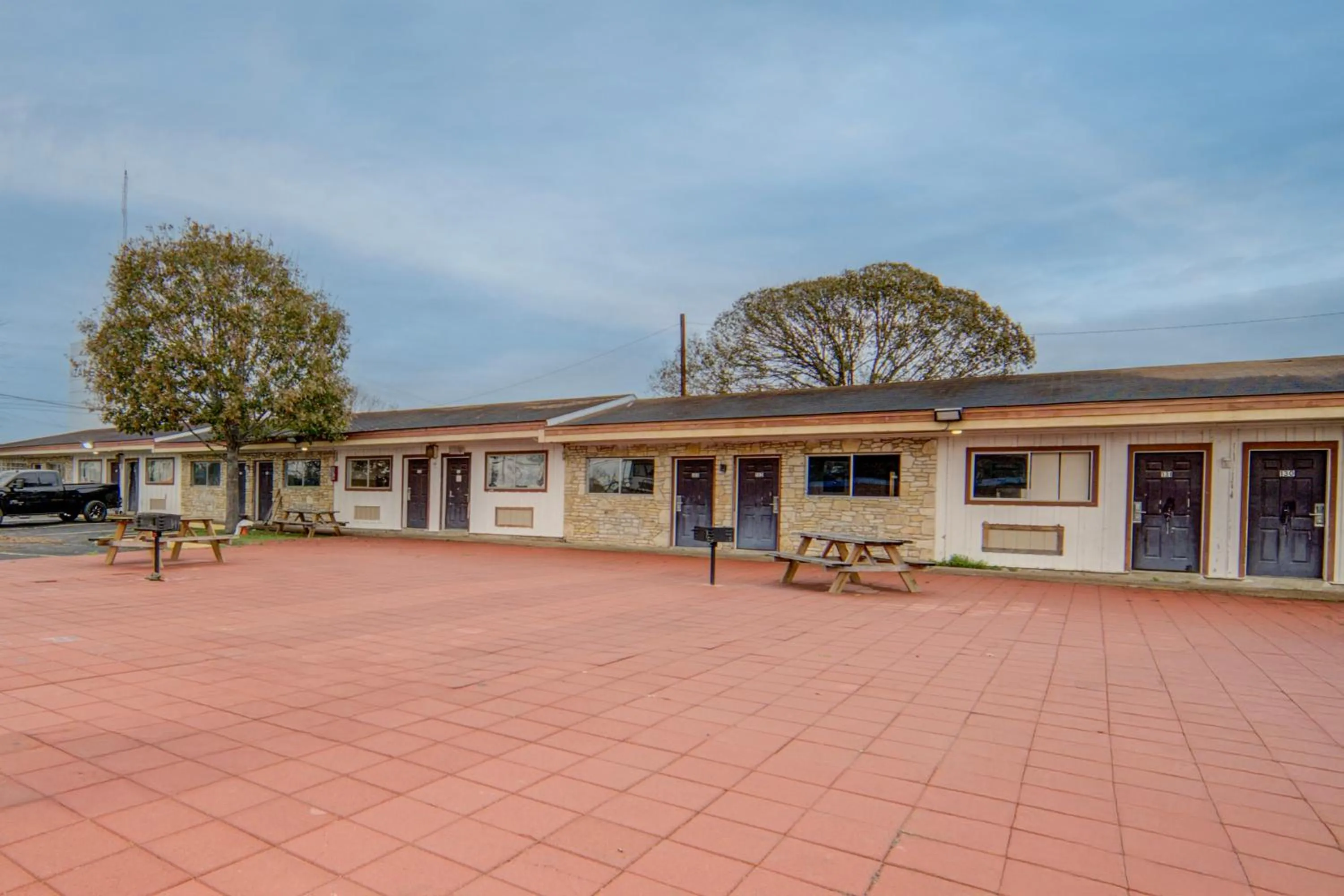 Cannon Inn By Capital O Gonzales Tx