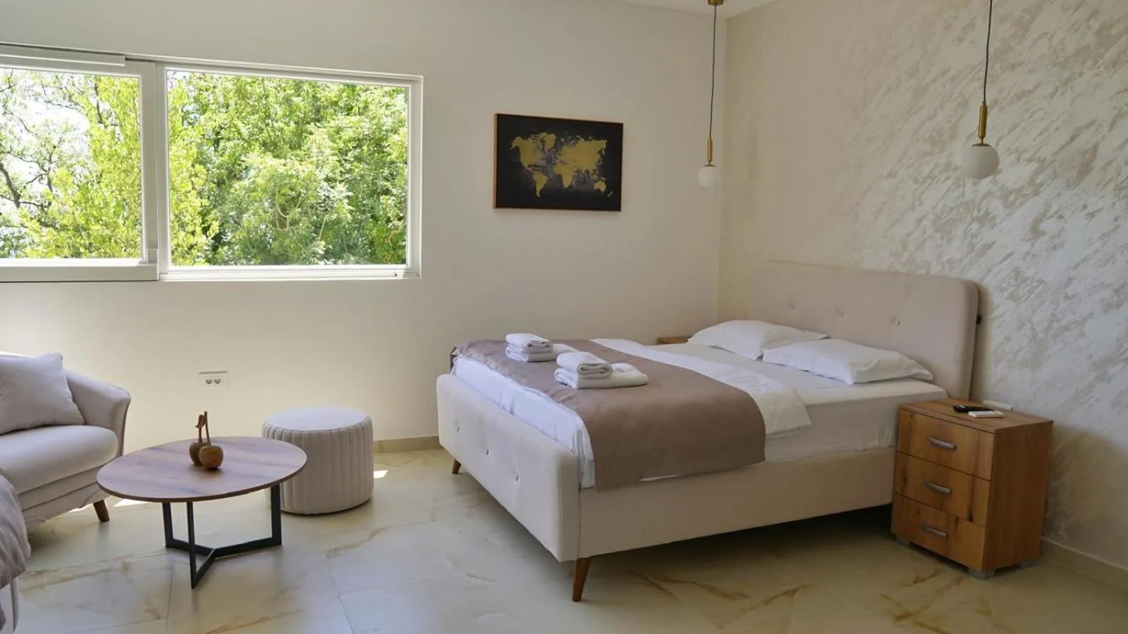 Living room, Bed in Hotel Reset