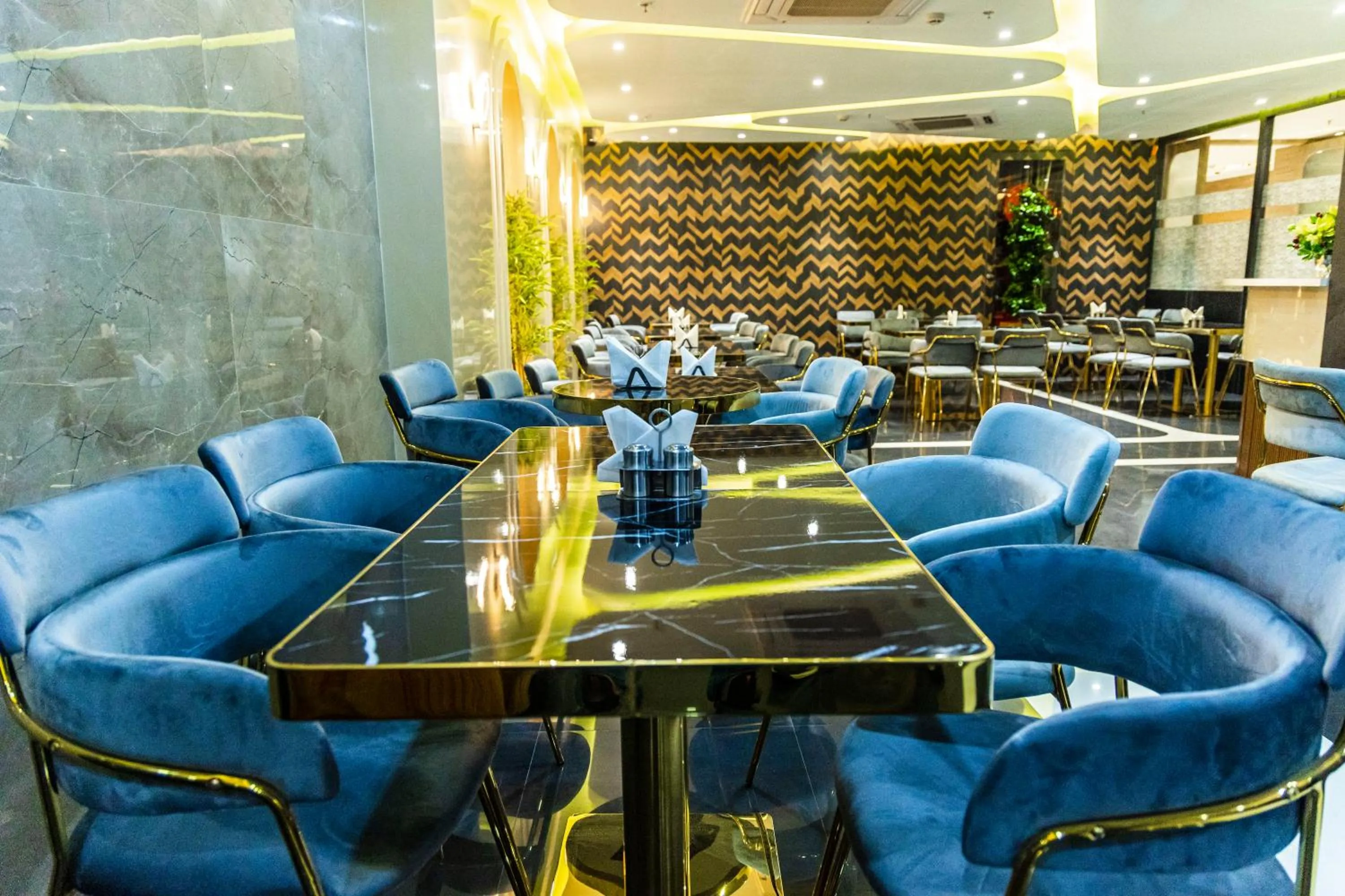 Restaurant/places to eat in Hotel Aryavilas-A Luxury Boutique Hotel